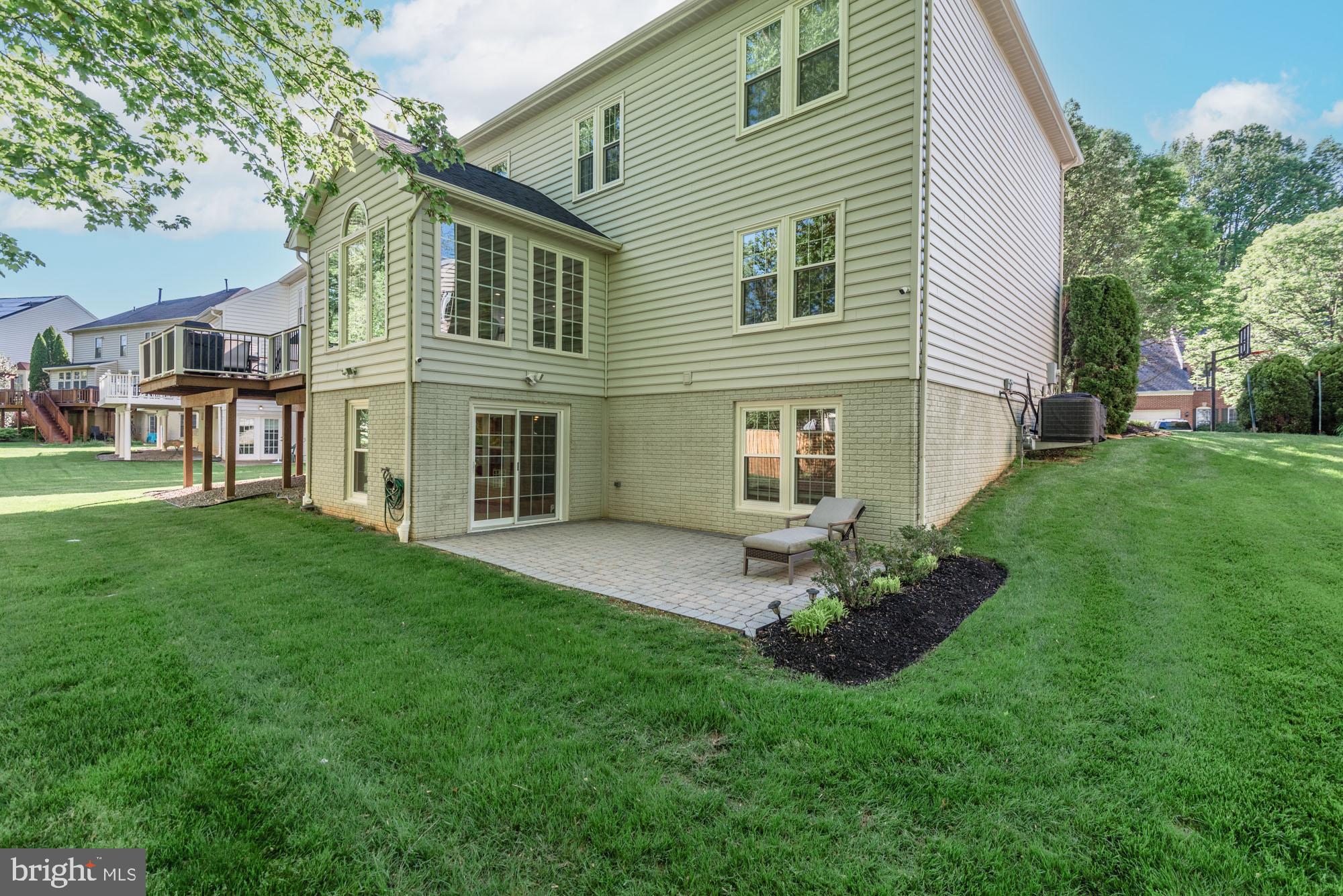 OATLAND FARM - Residential