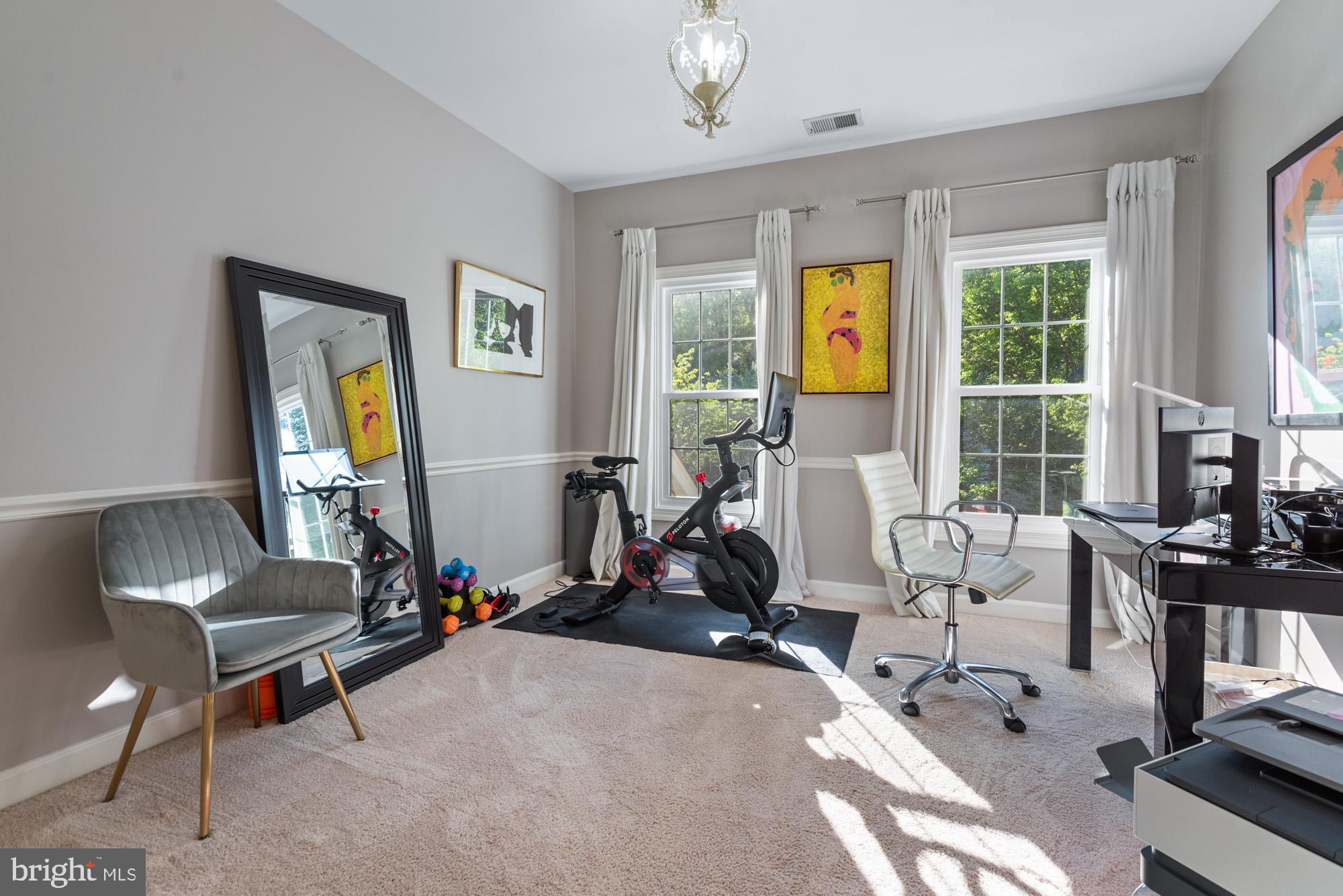 OATLAND FARM - Residential