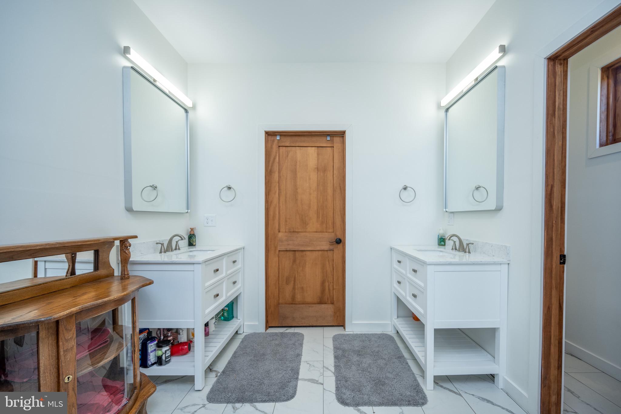 WATERFRONT GREENS - Residential