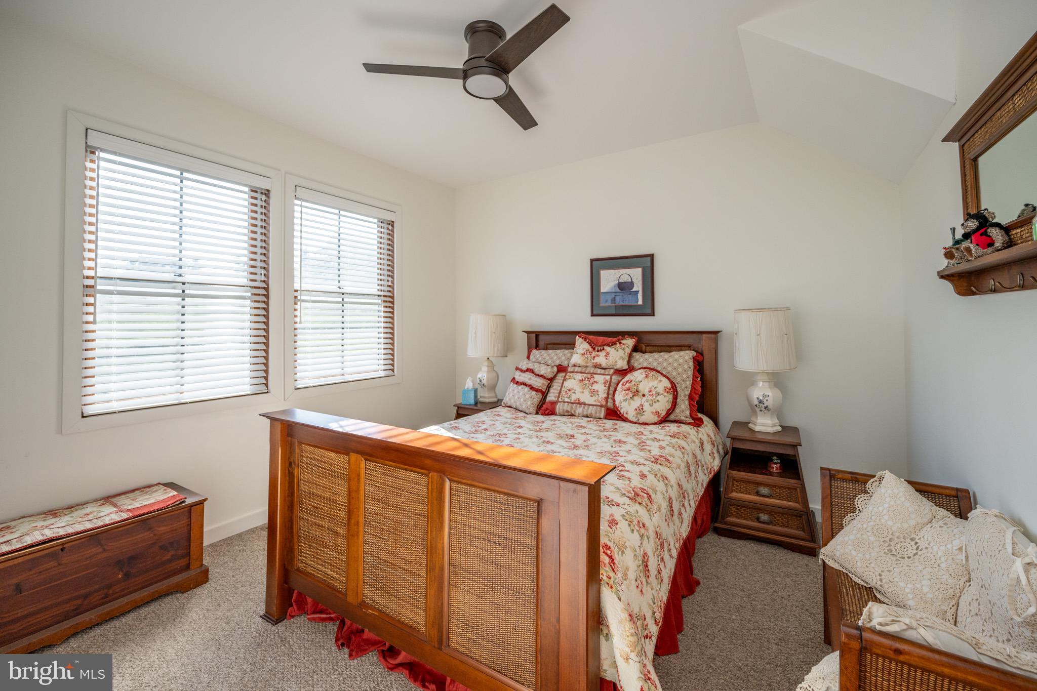 WATERFRONT GREENS - Residential