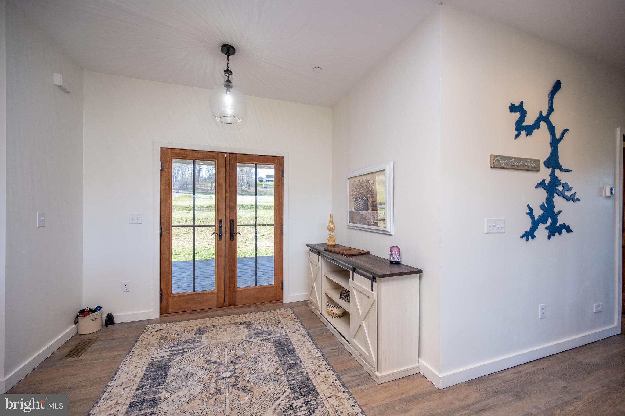 WATERFRONT GREENS - Residential