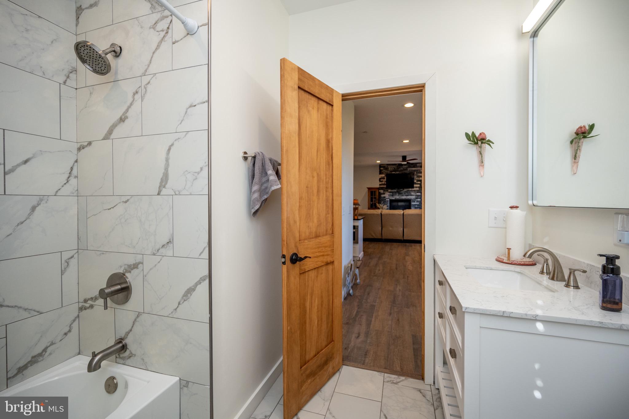 WATERFRONT GREENS - Residential