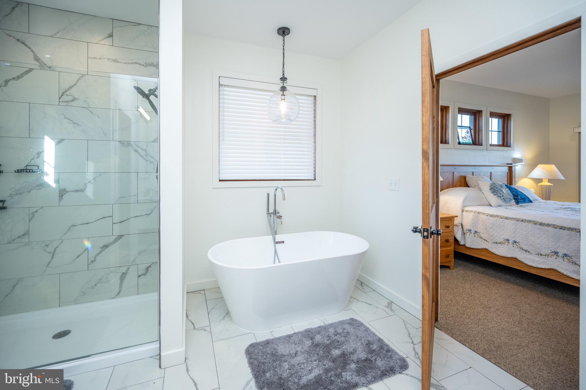 WATERFRONT GREENS - Residential