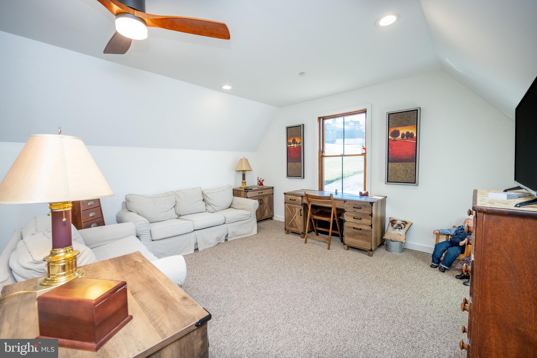 WATERFRONT GREENS - Residential