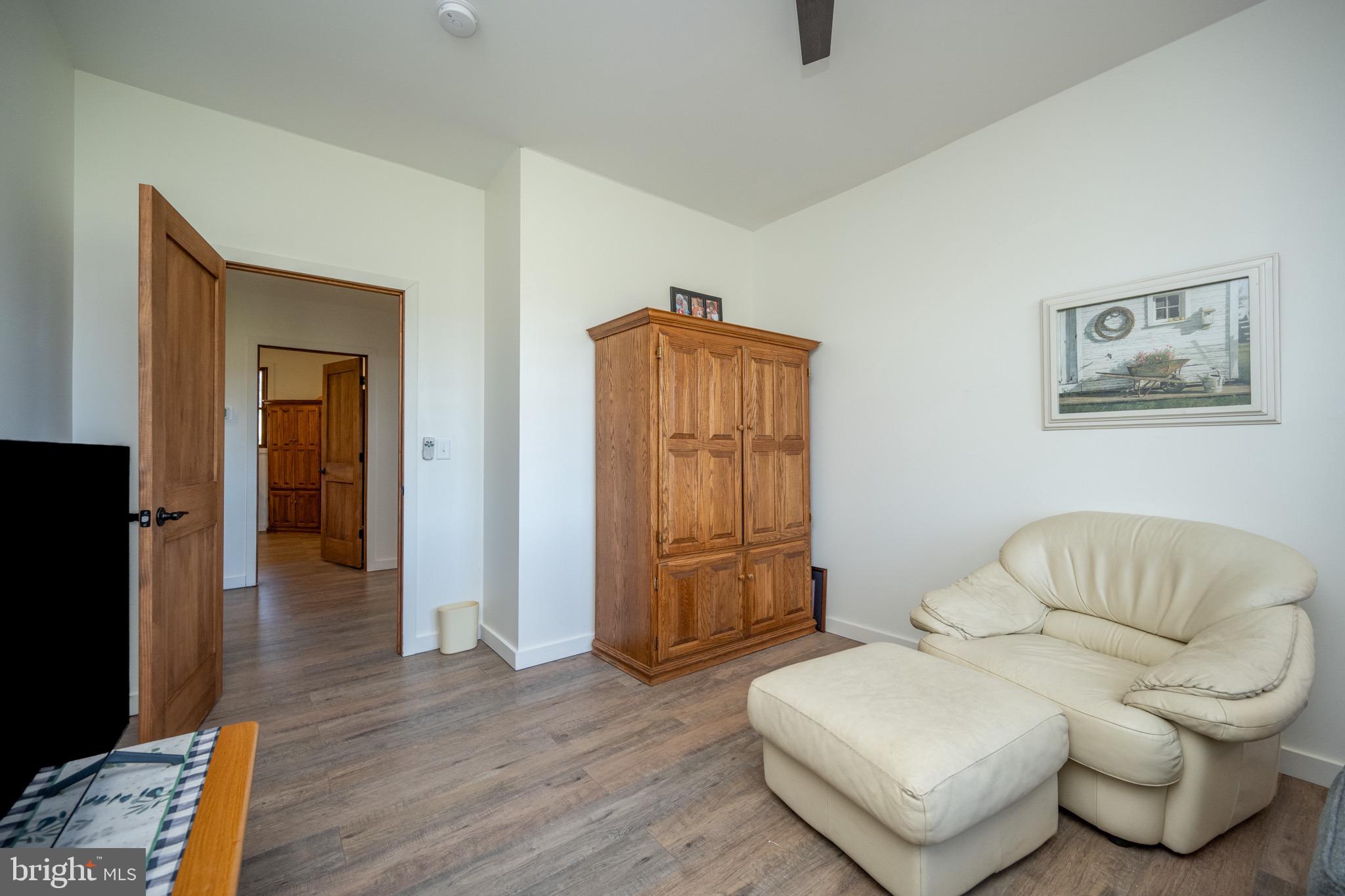 WATERFRONT GREENS - Residential