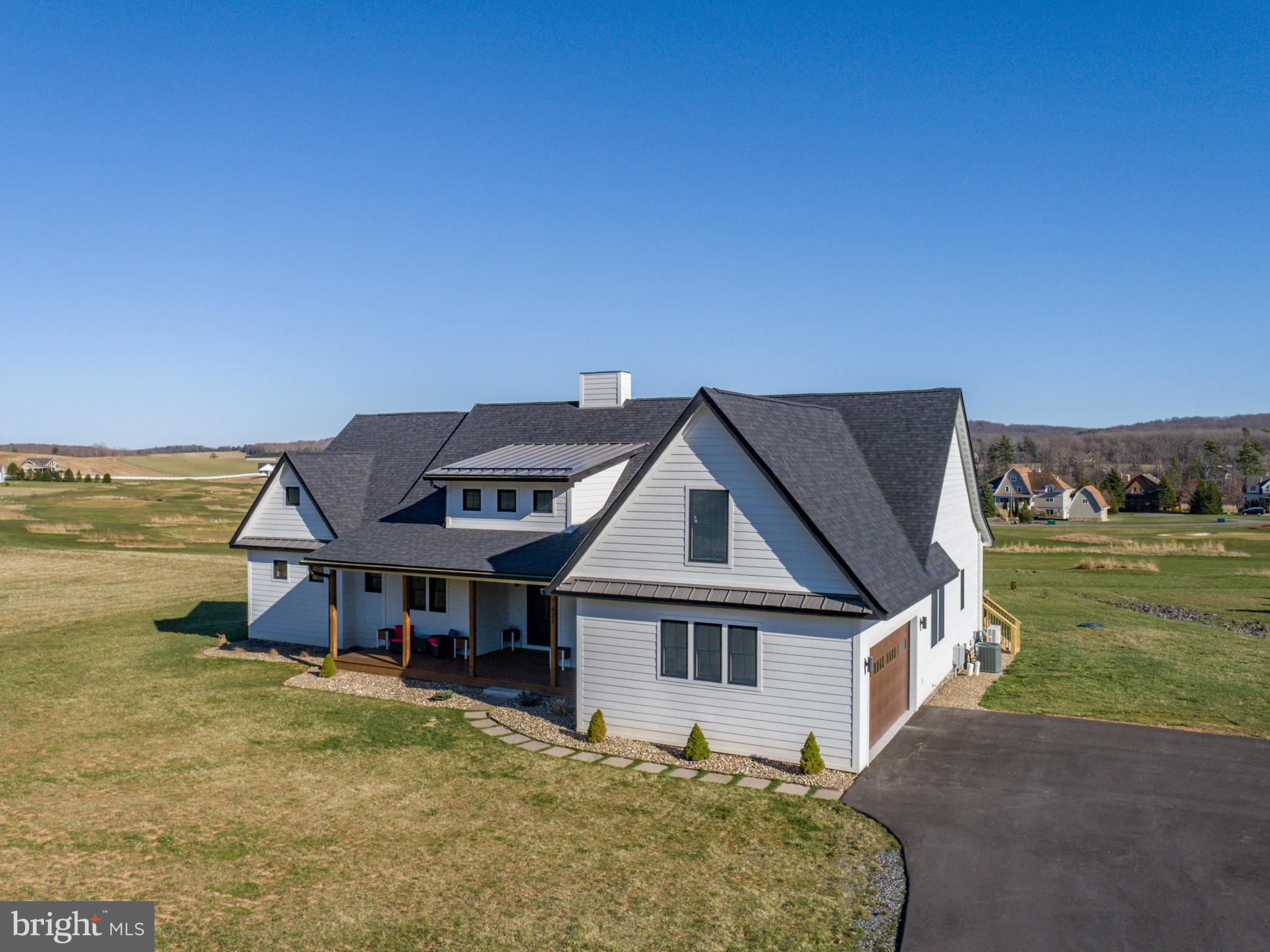 WATERFRONT GREENS - Residential