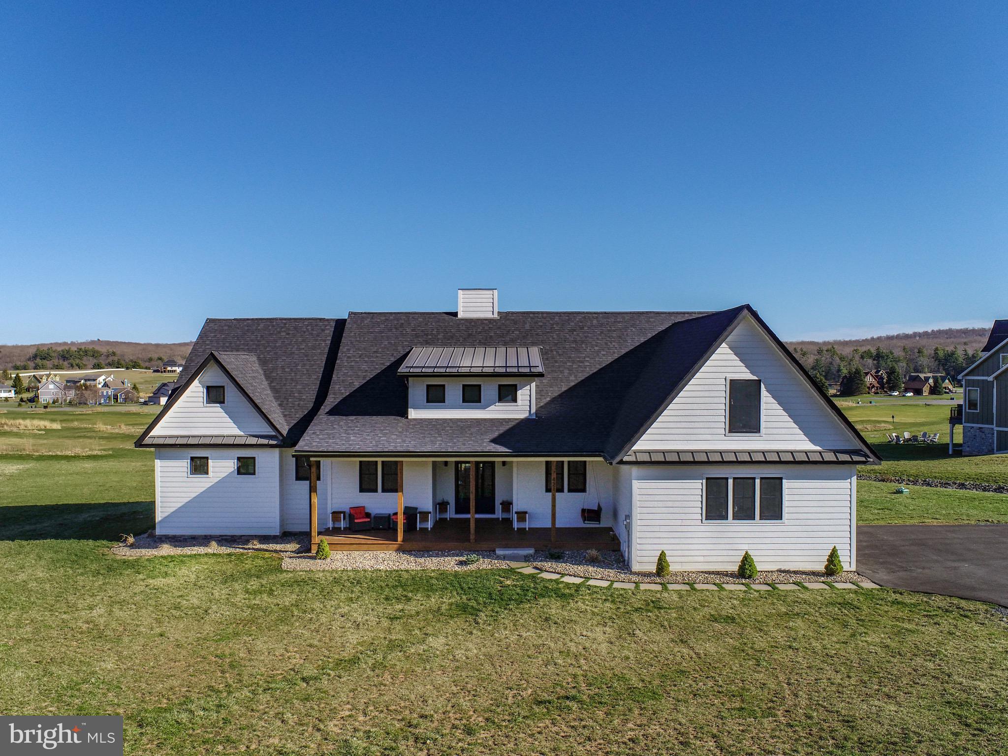 WATERFRONT GREENS - Residential