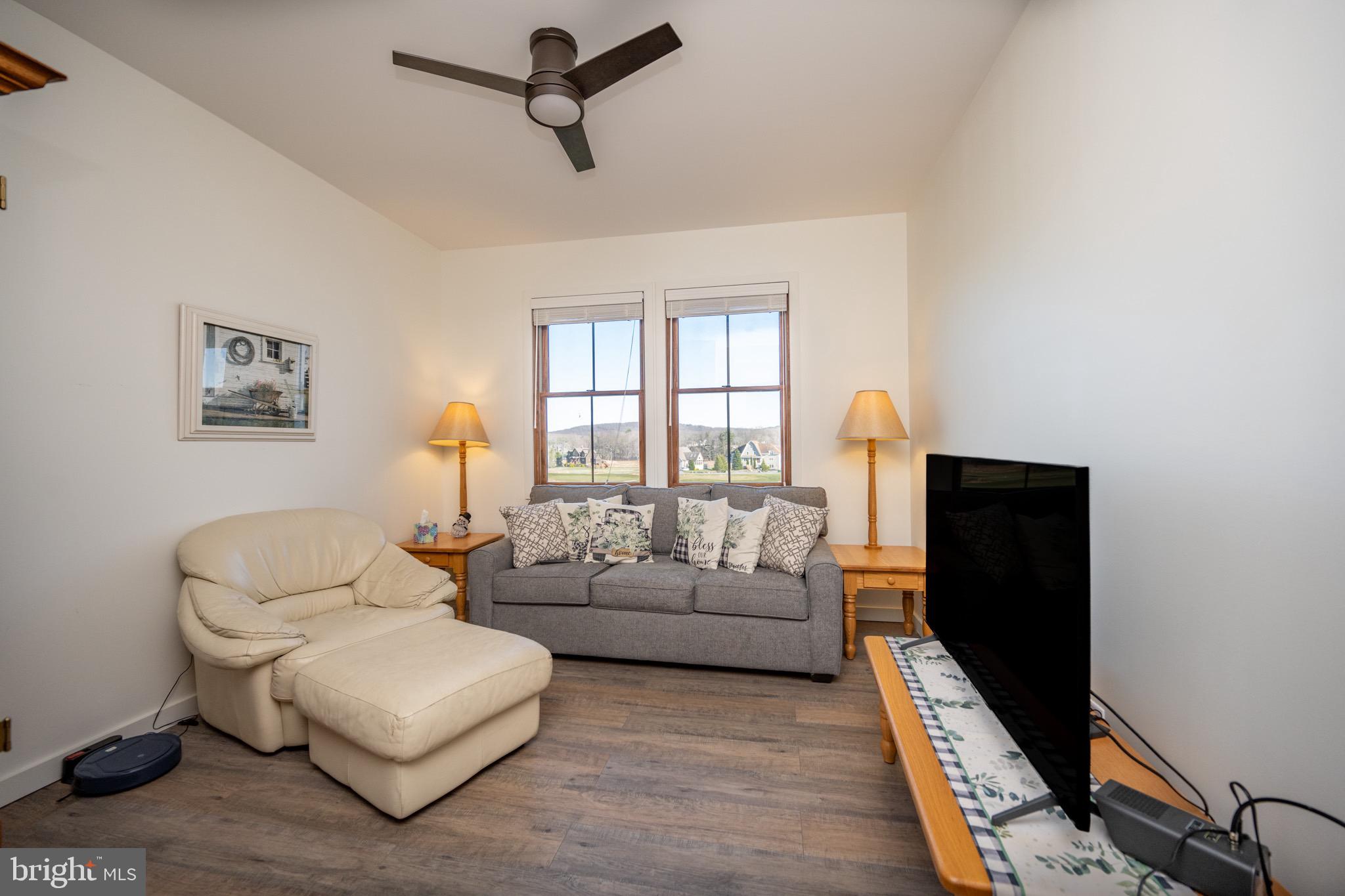 WATERFRONT GREENS - Residential