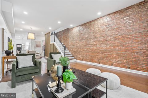 811 NEWINGTON AVENUE BALTIMORE MD 21217