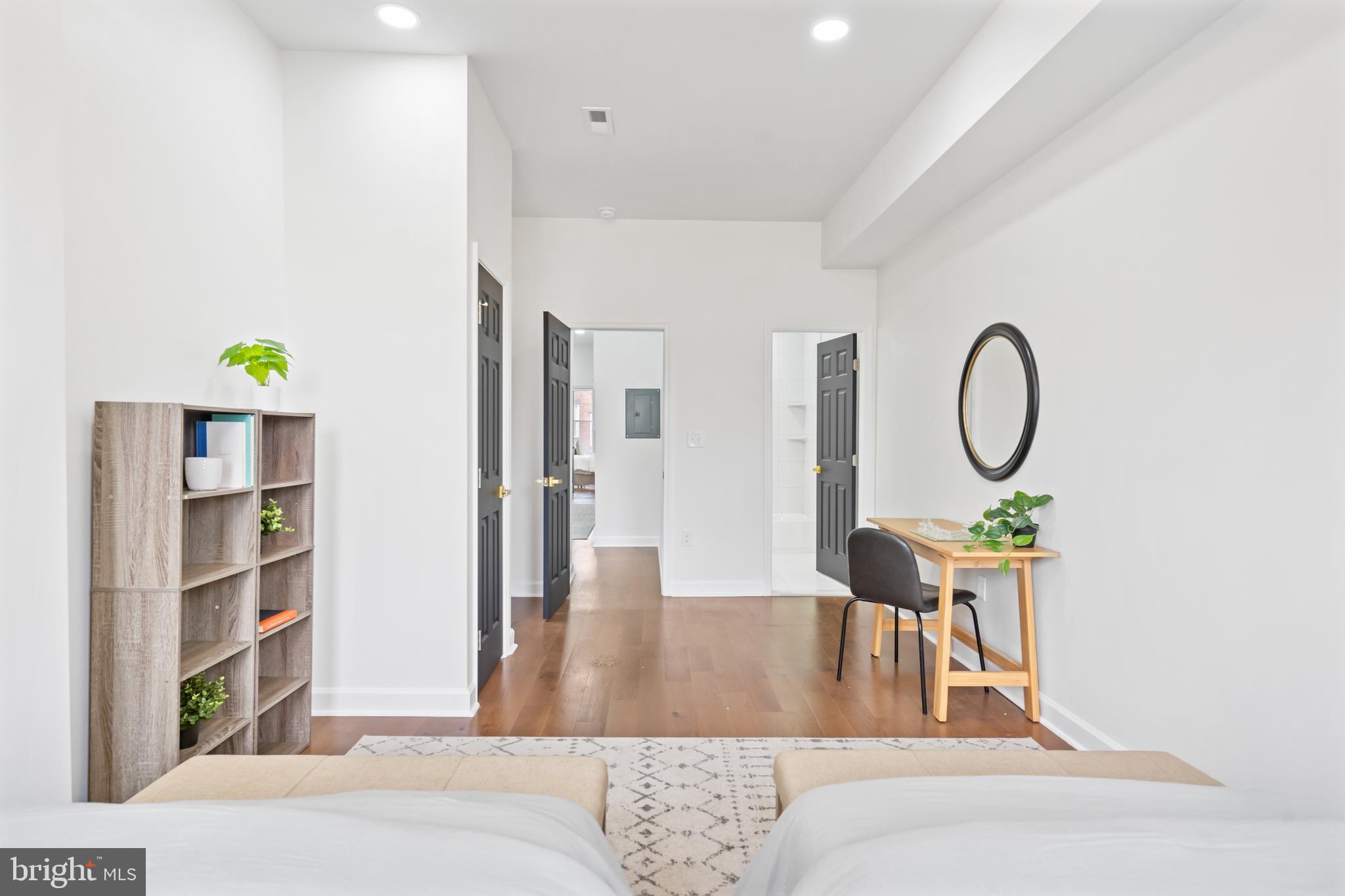 RESERVOIR HILL - Residential