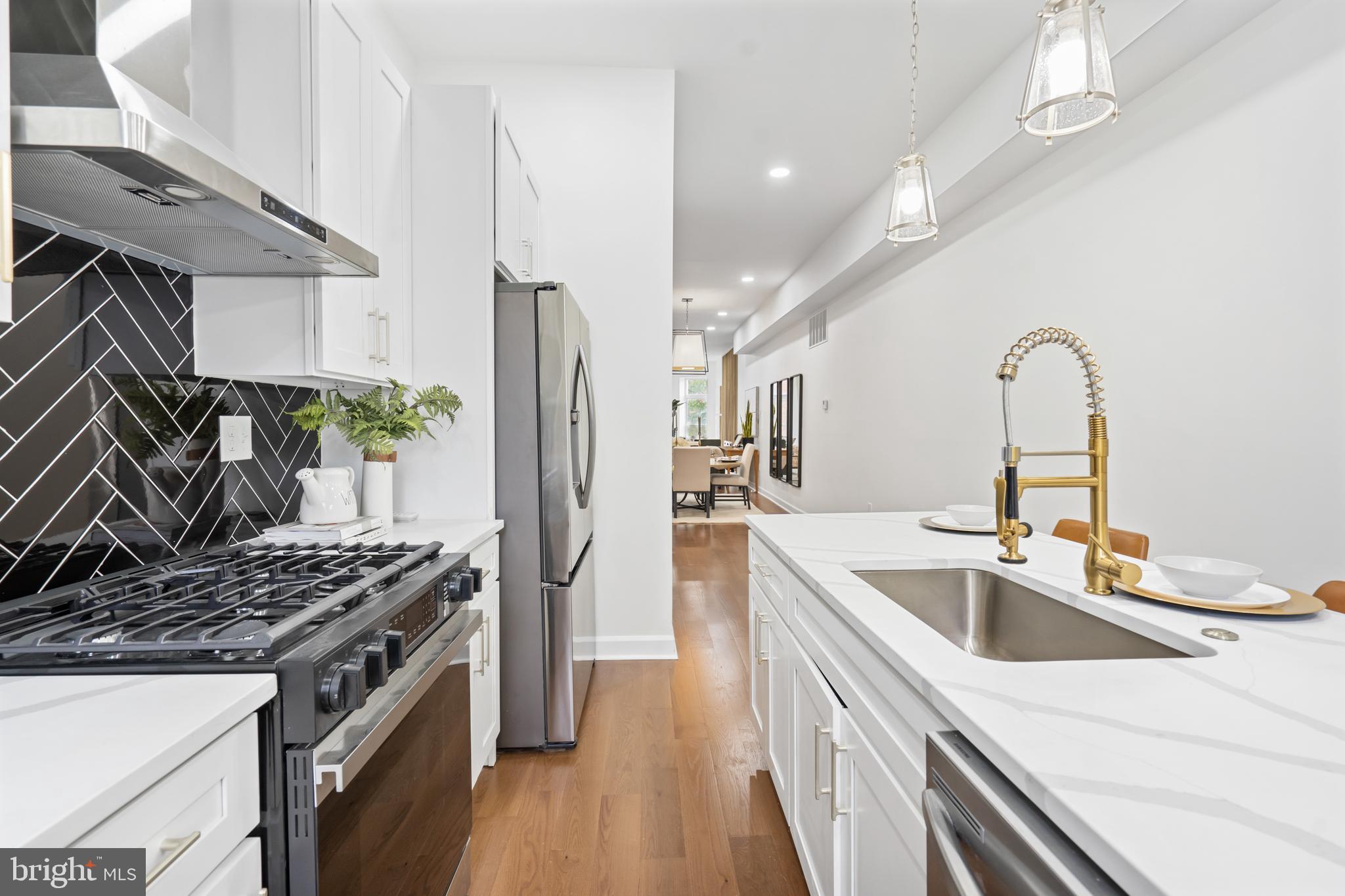 RESERVOIR HILL - Residential