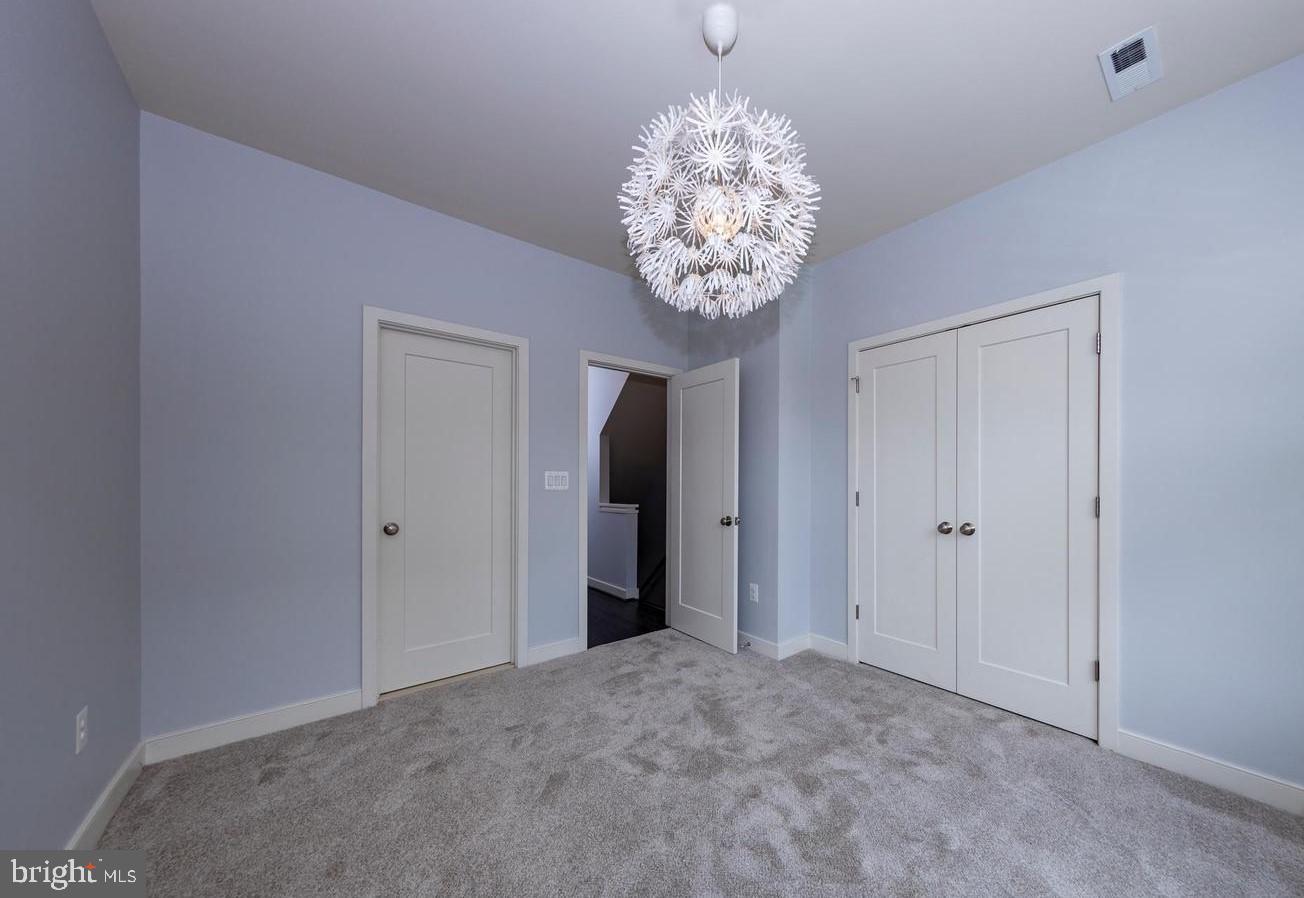 EYA ARTS DISTRICT - Residential Lease