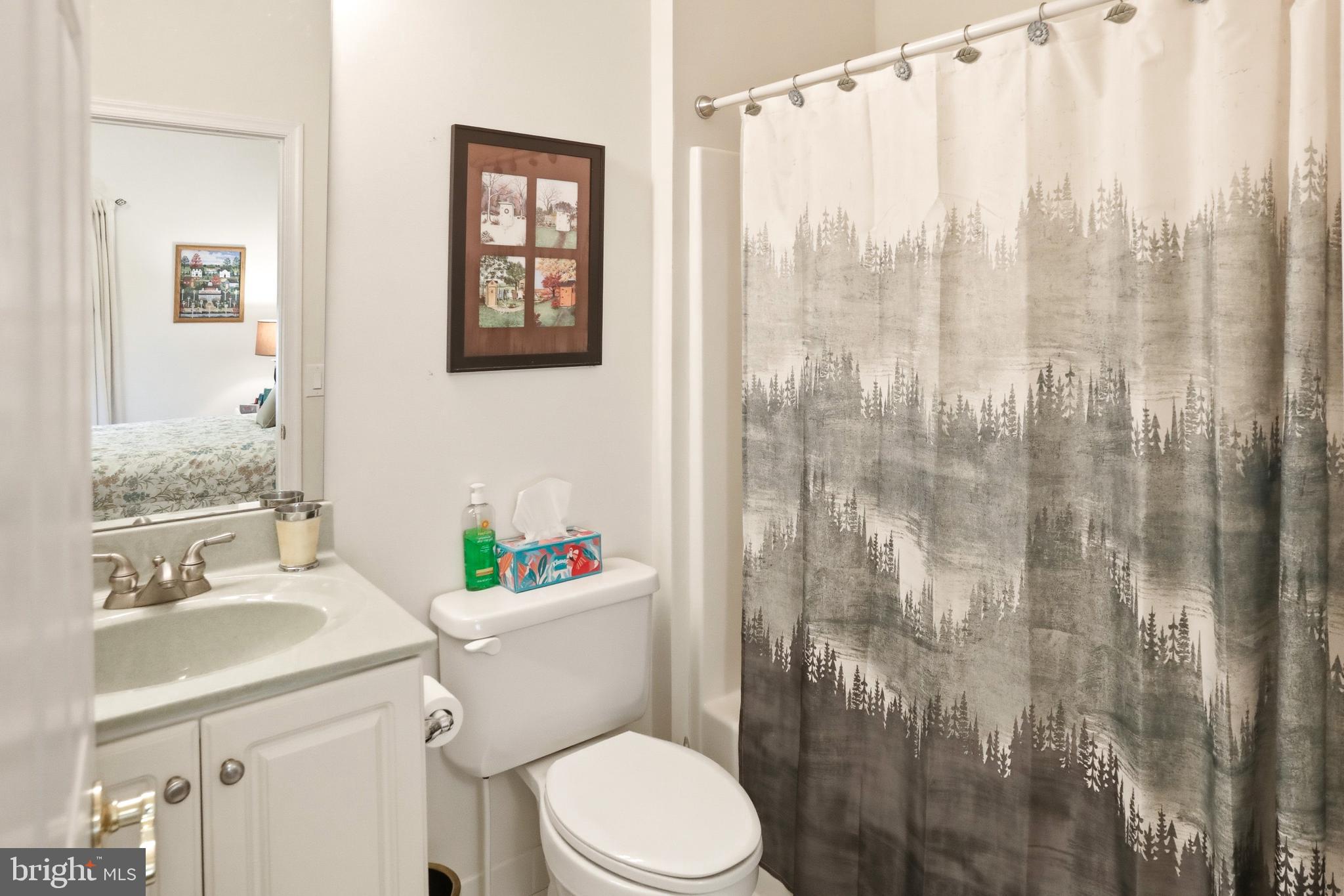 HIGHLANDS-GLENMOOR - Residential