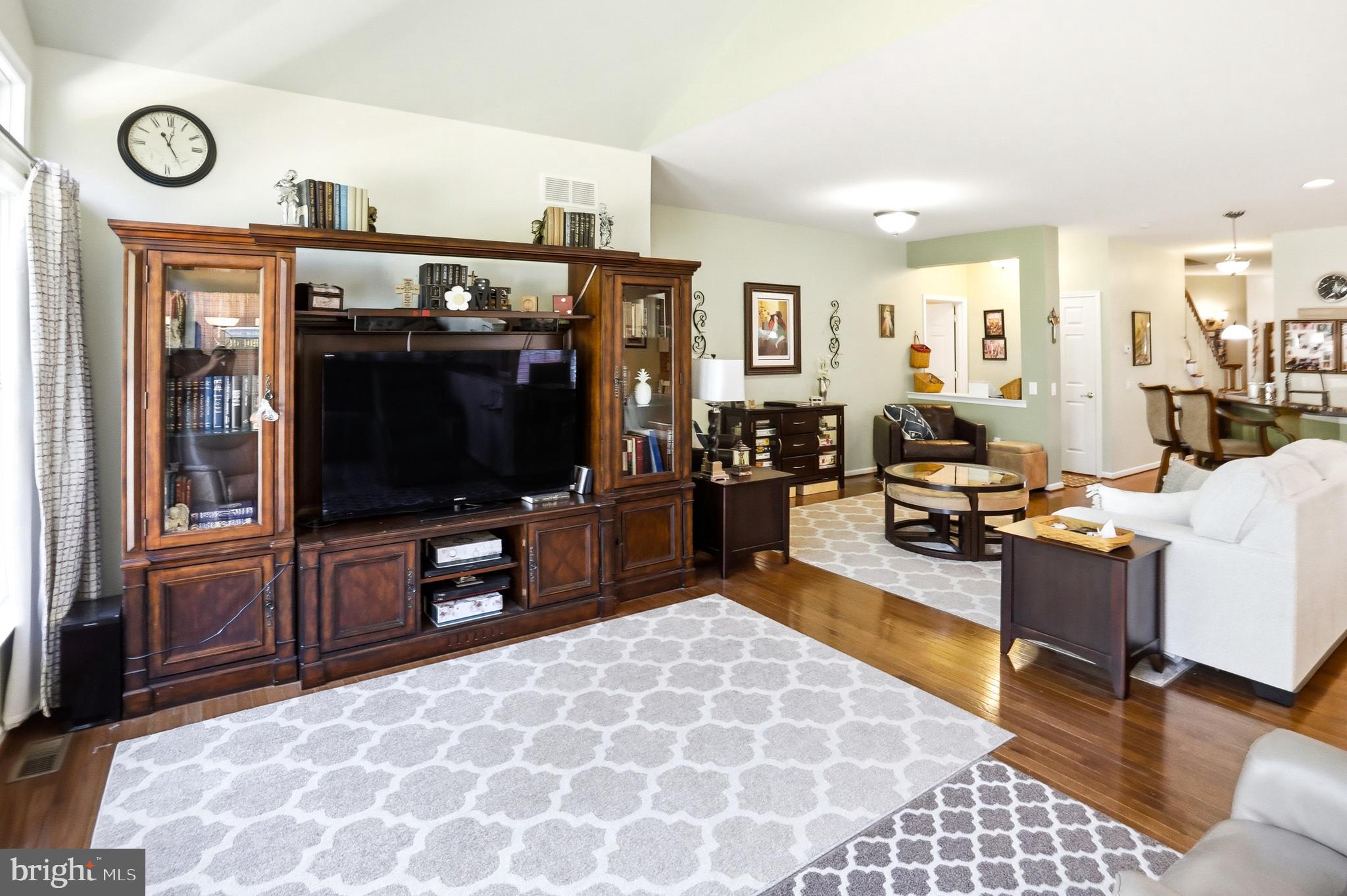 HIGHLANDS-GLENMOOR - Residential