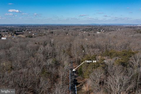 9343 TROY DRIVE NOKESVILLE VA 20181