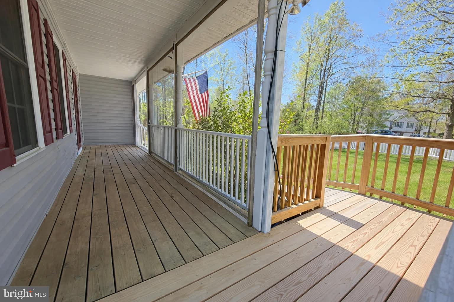24 SIMMONS COVE