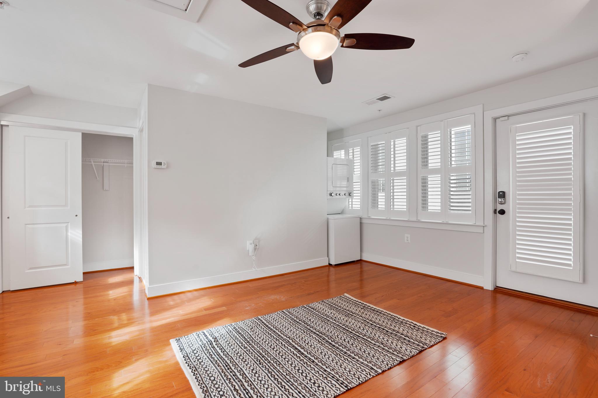 POTOMAC  YARDS - Residential