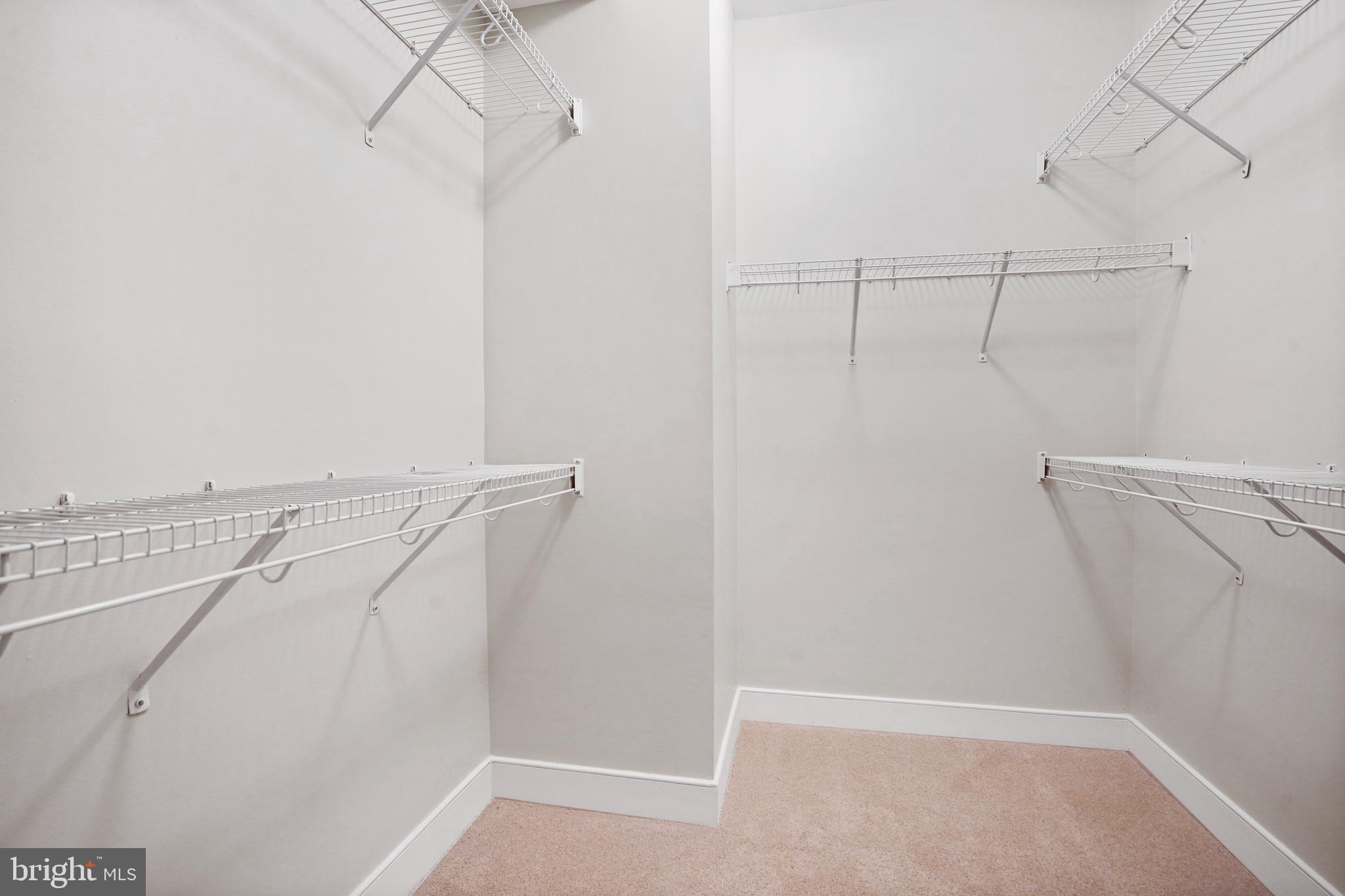 POTOMAC  YARDS - Residential