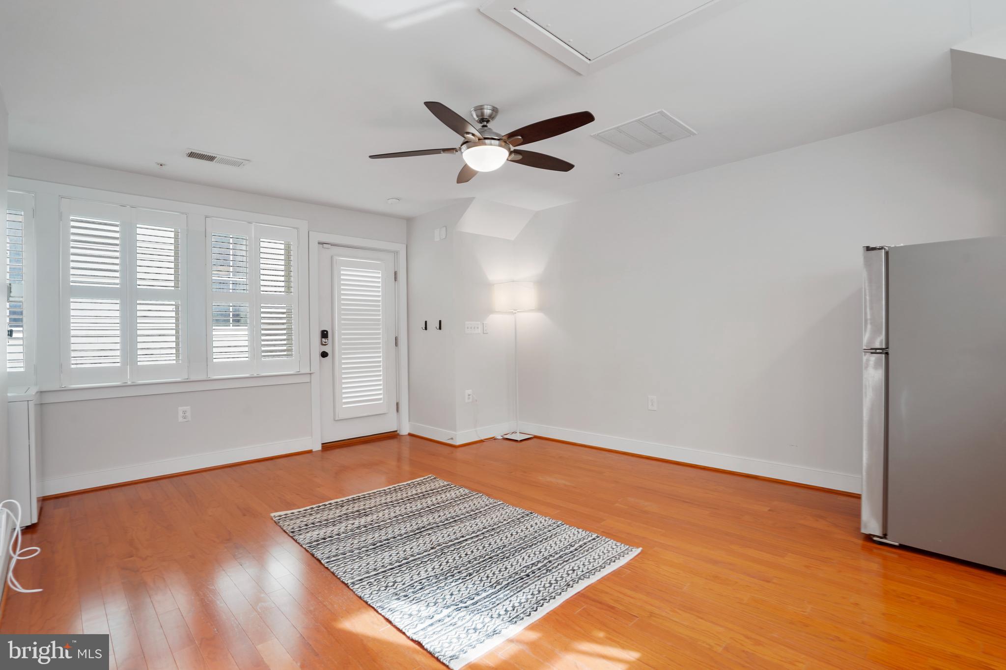 POTOMAC  YARDS - Residential