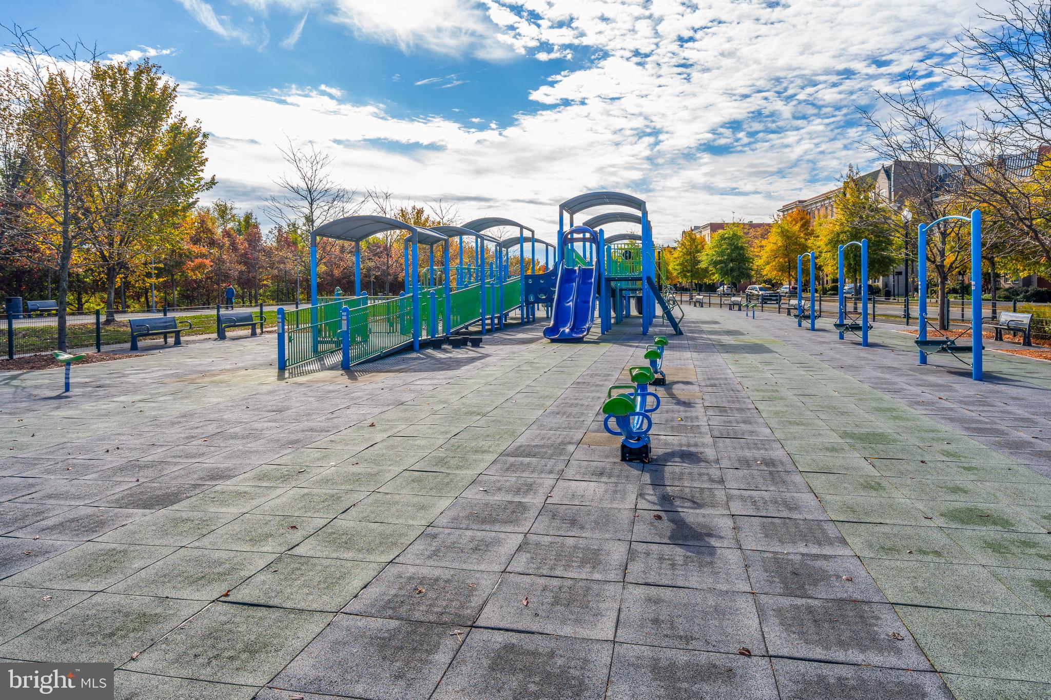 POTOMAC  YARDS - Residential