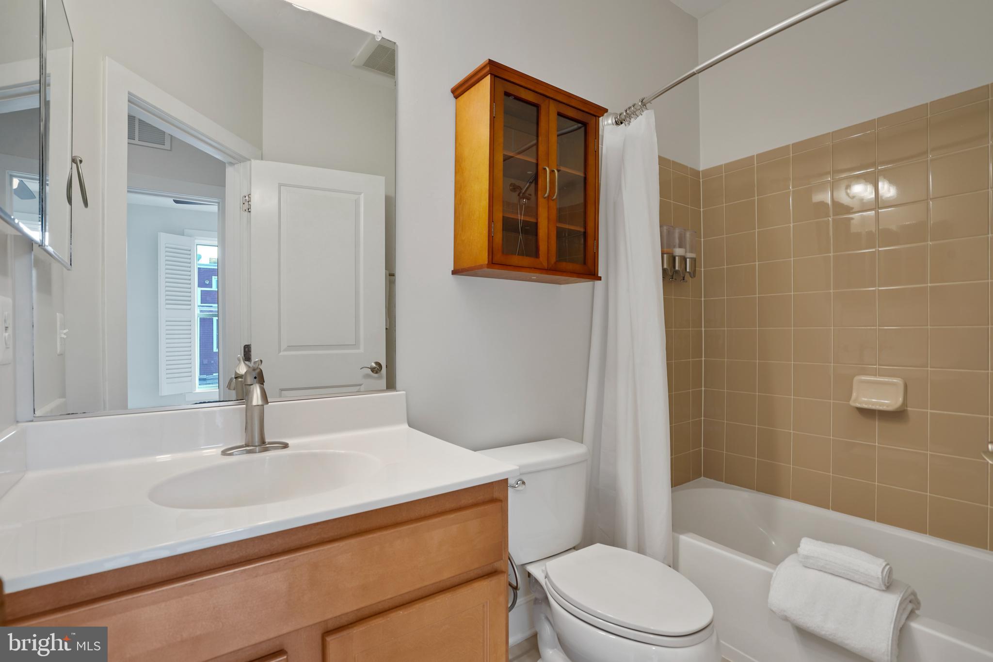 POTOMAC  YARDS - Residential