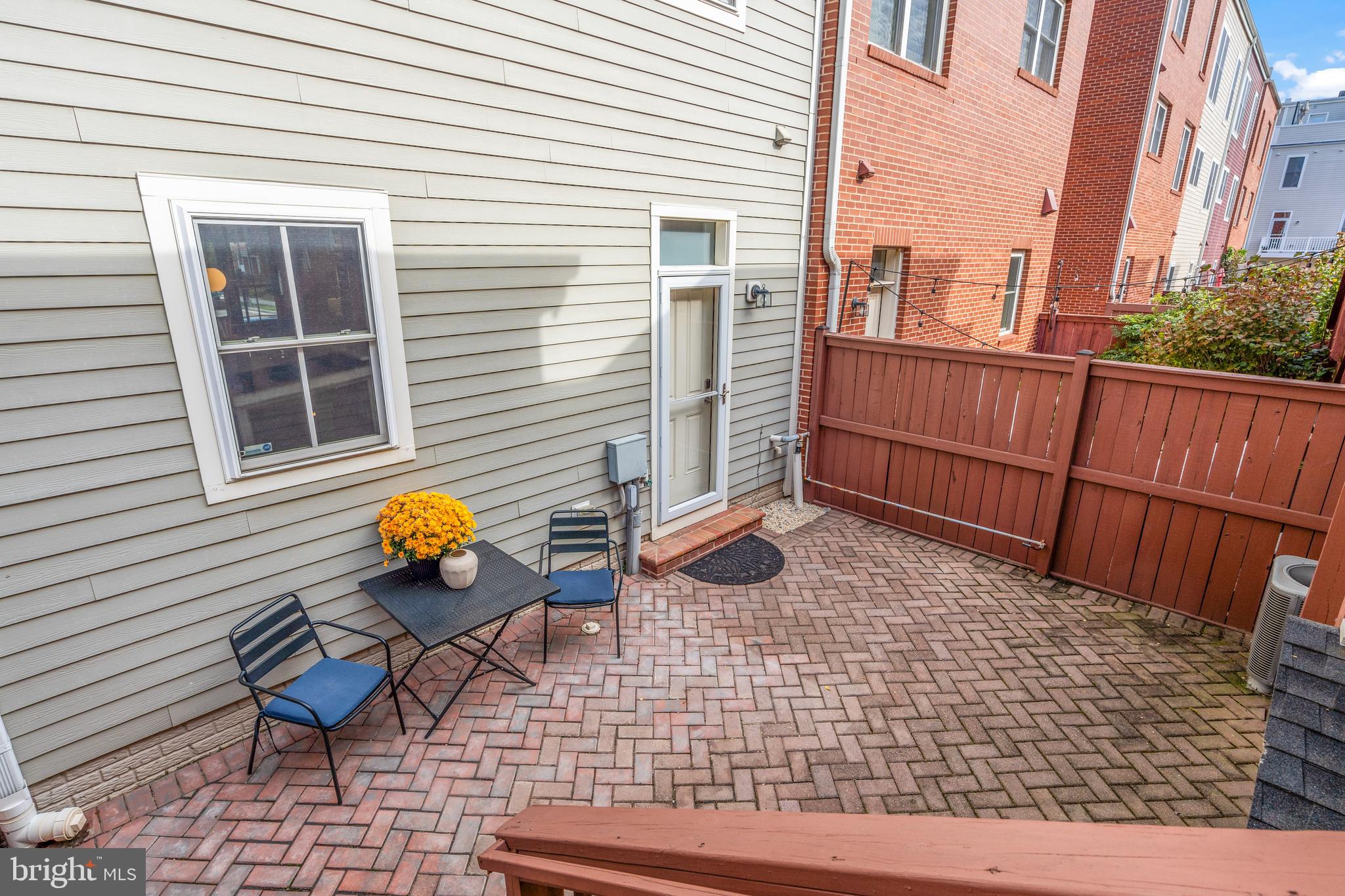 POTOMAC  YARDS - Residential