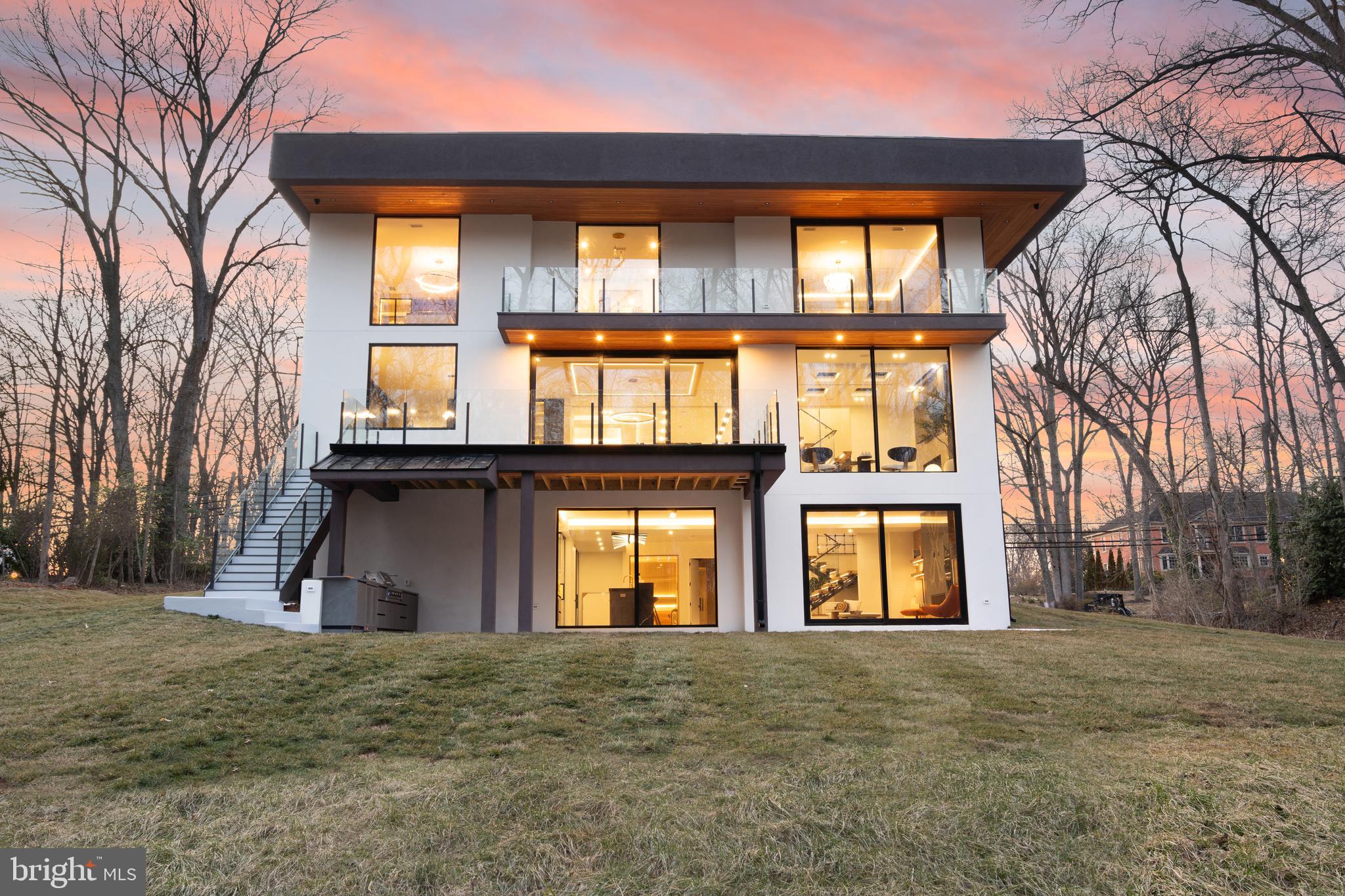 PINE RIDGE - Residential