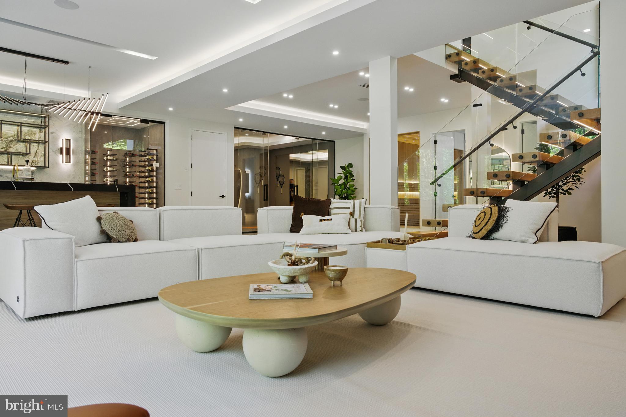 PINE RIDGE - Residential