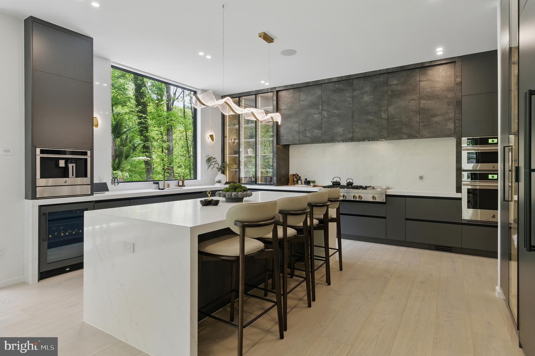 PINE RIDGE - Residential