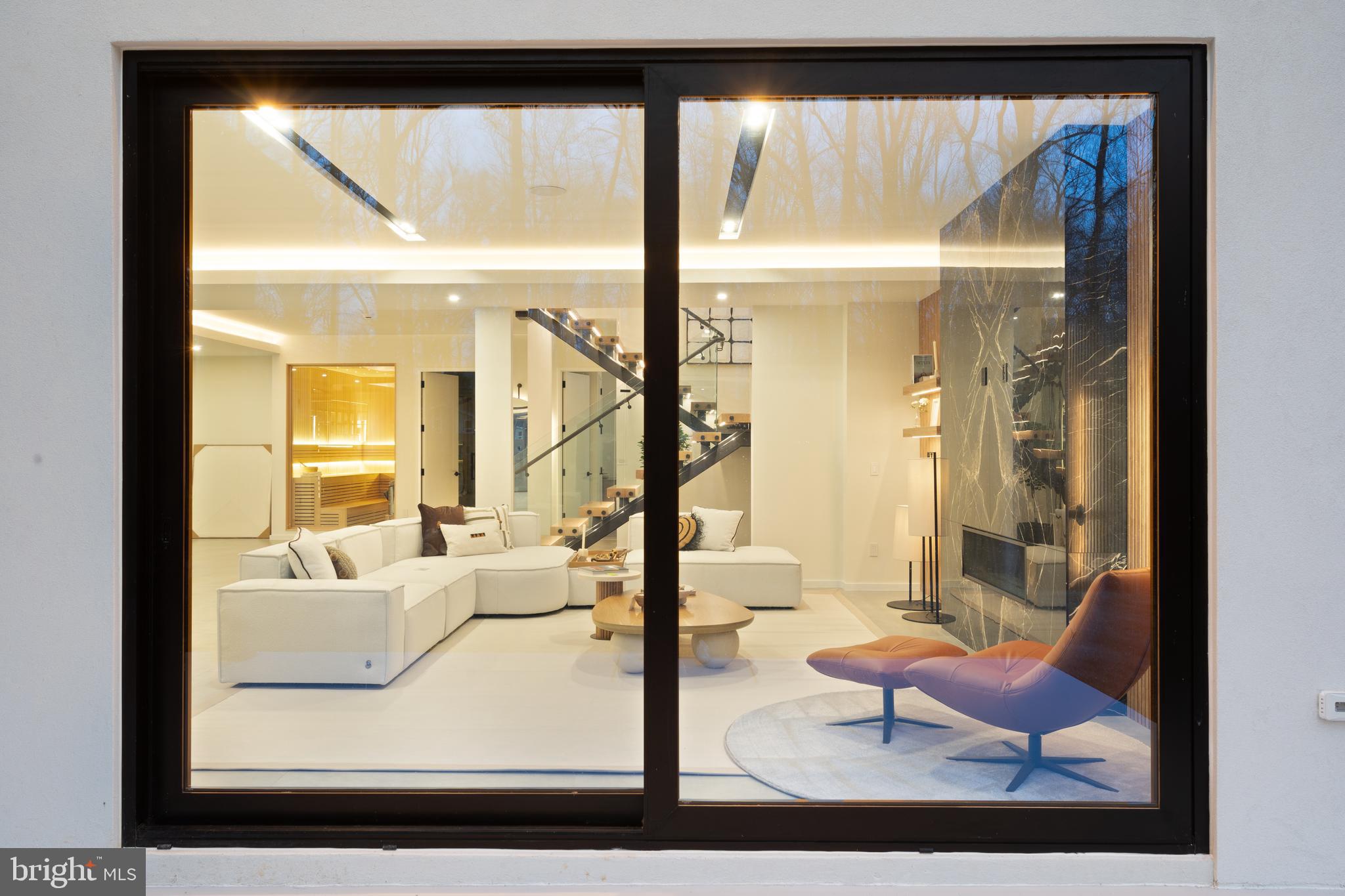 PINE RIDGE - Residential