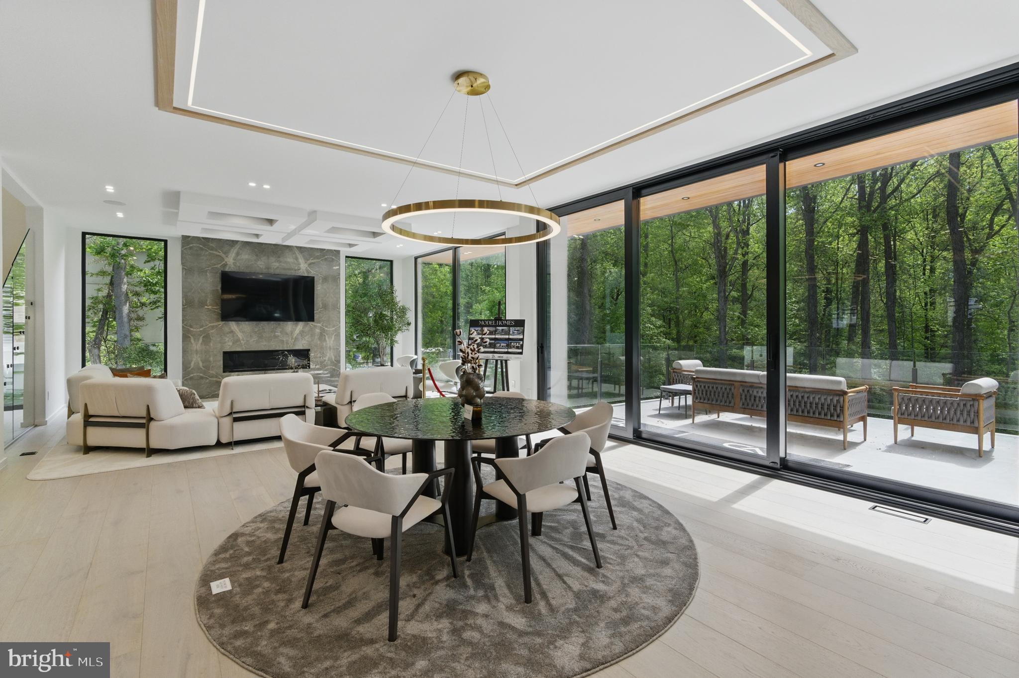 PINE RIDGE - Residential