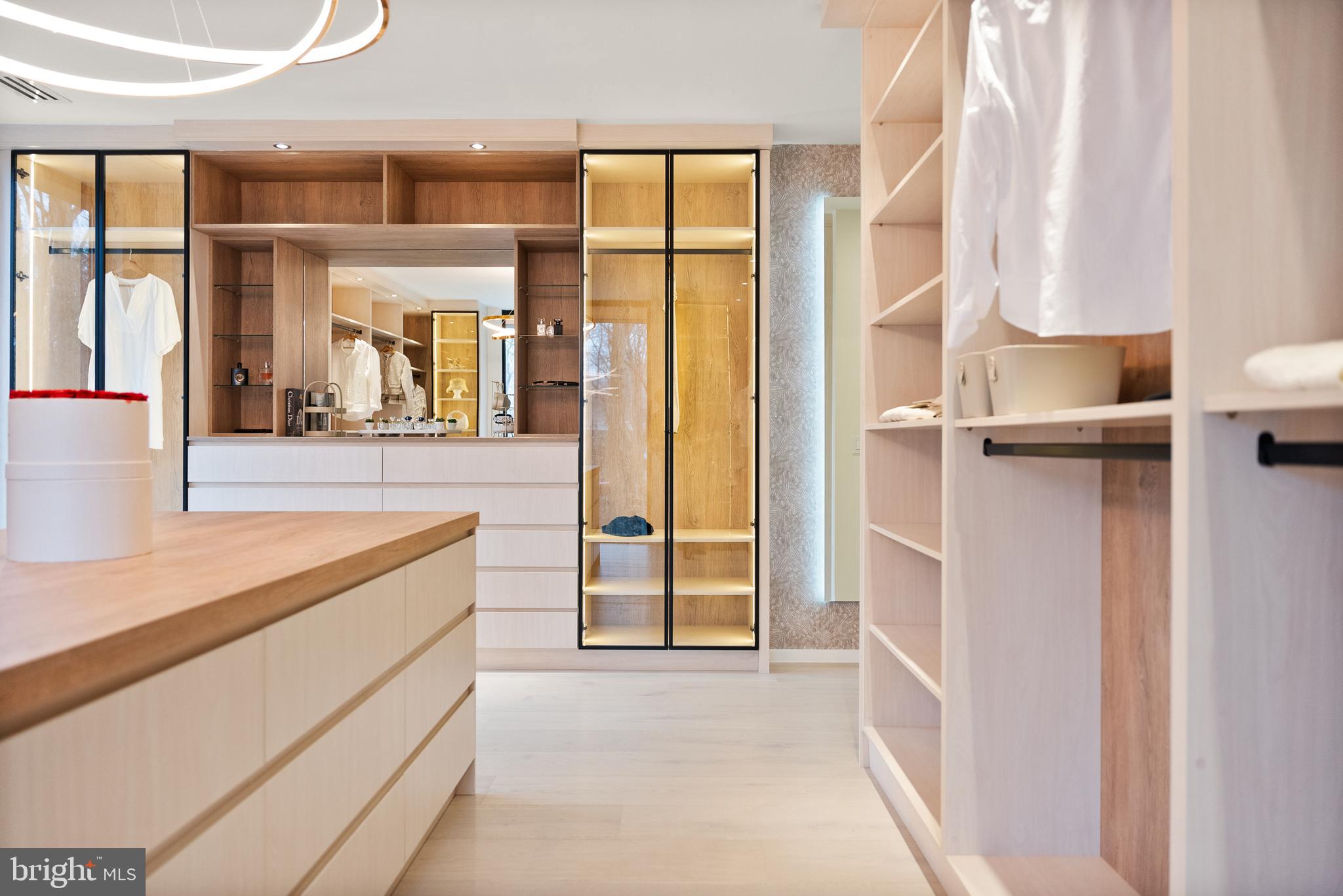 PINE RIDGE - Residential