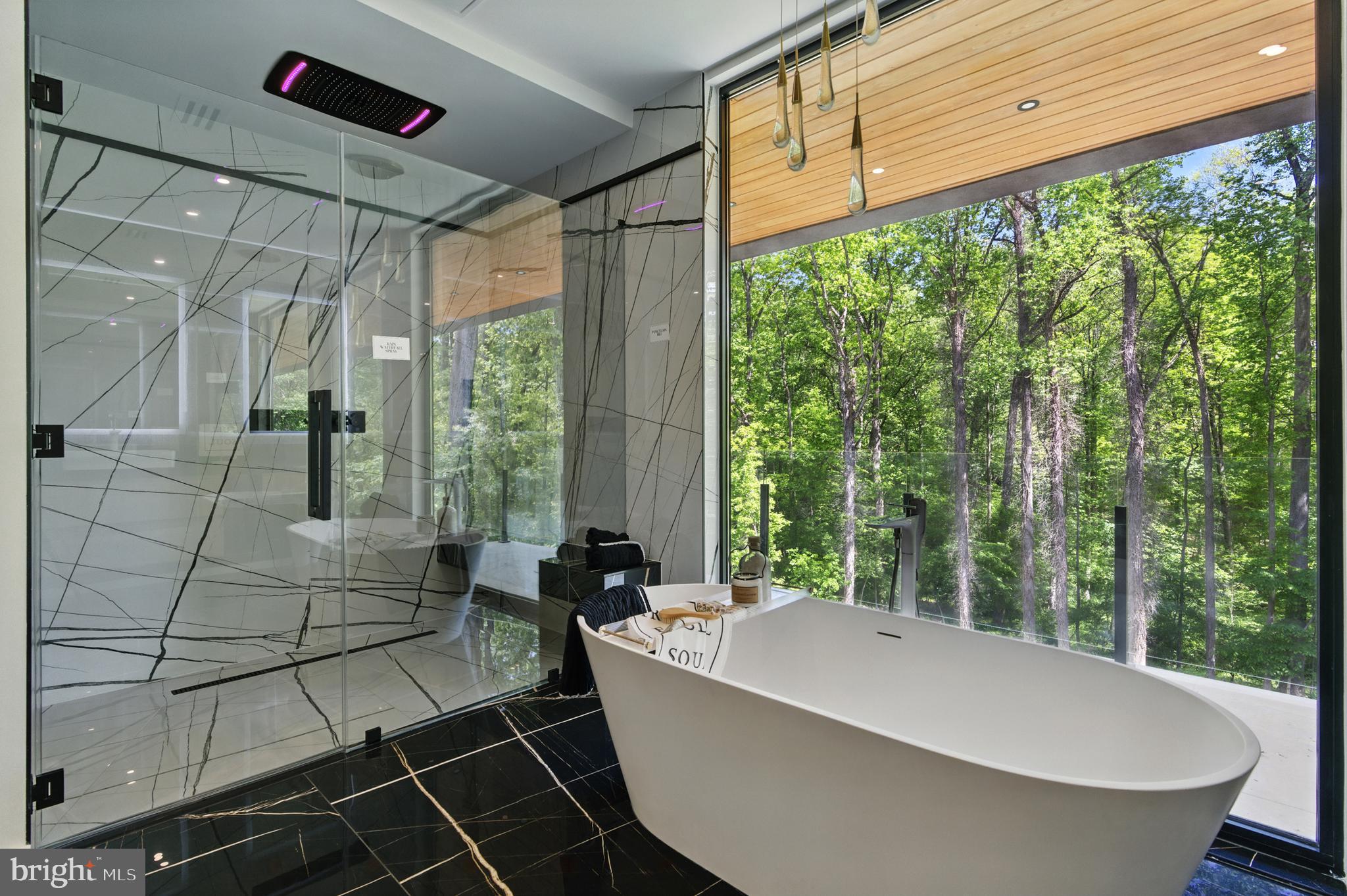 PINE RIDGE - Residential