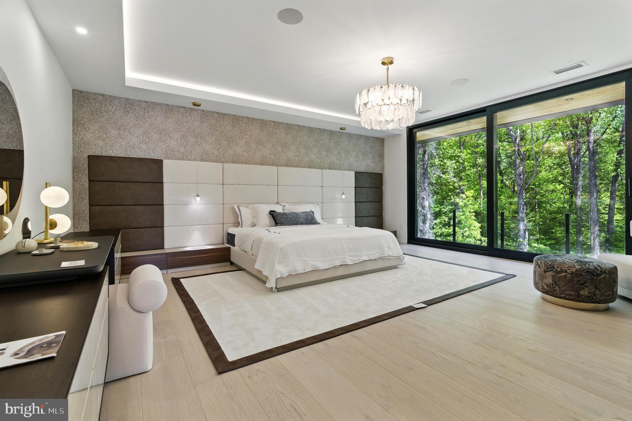 PINE RIDGE - Residential