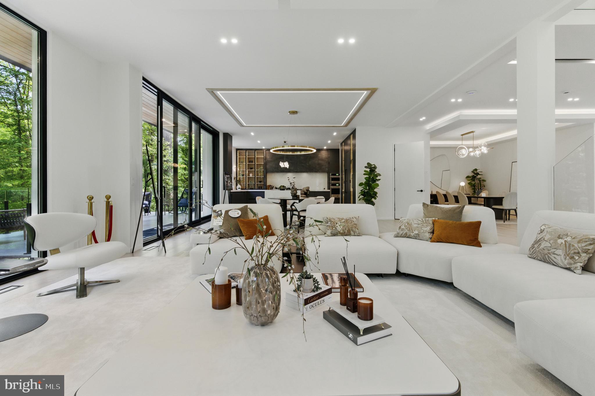 PINE RIDGE - Residential