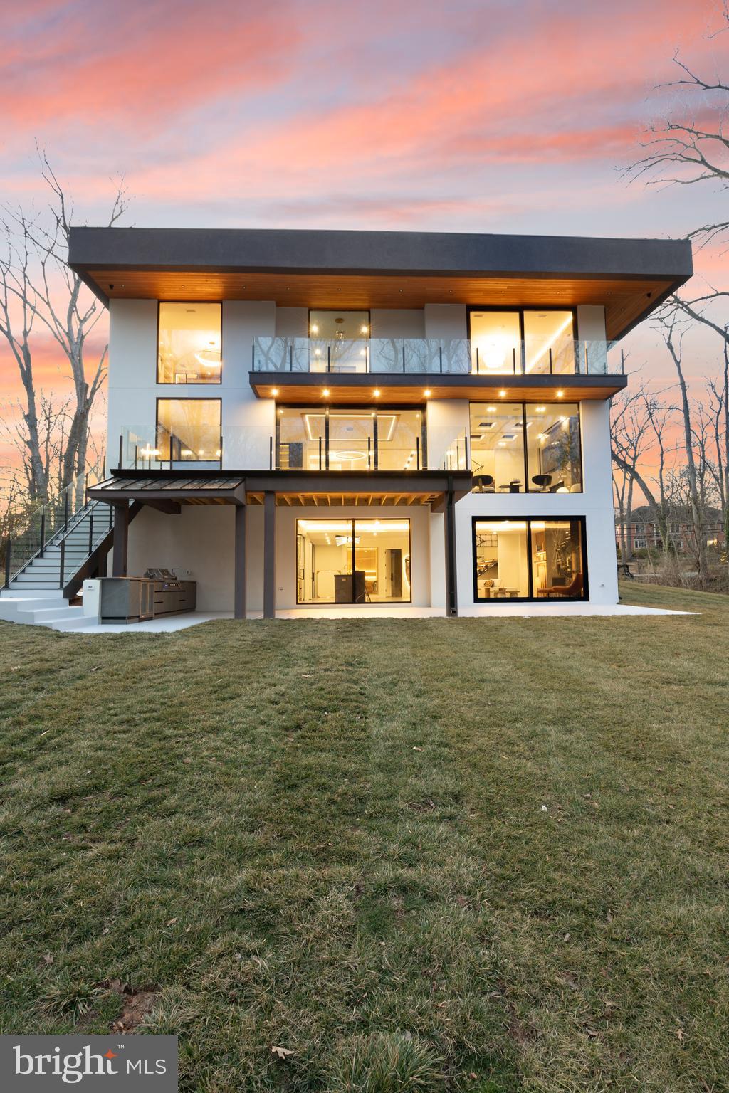 PINE RIDGE - Residential