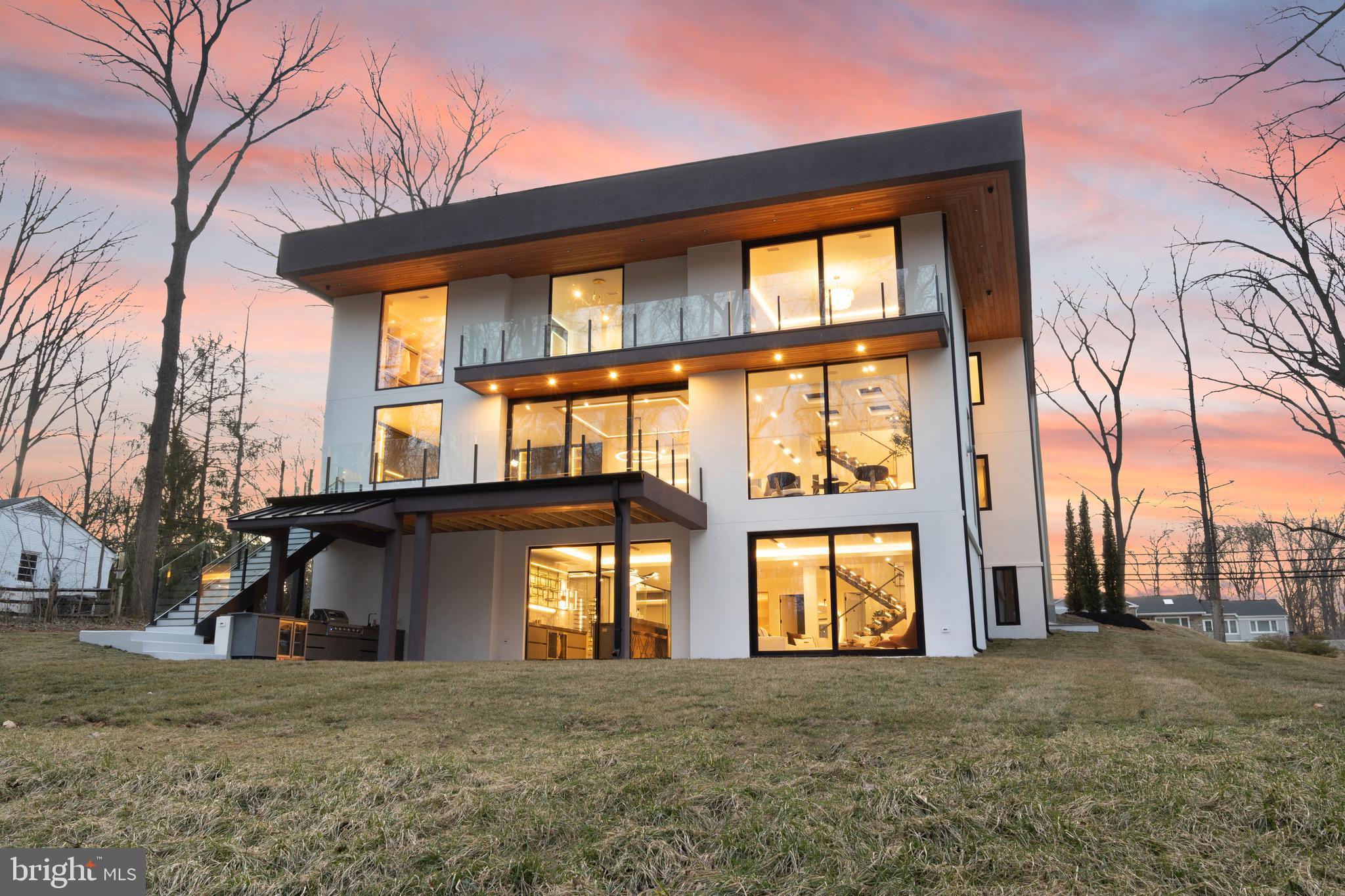 PINE RIDGE - Residential