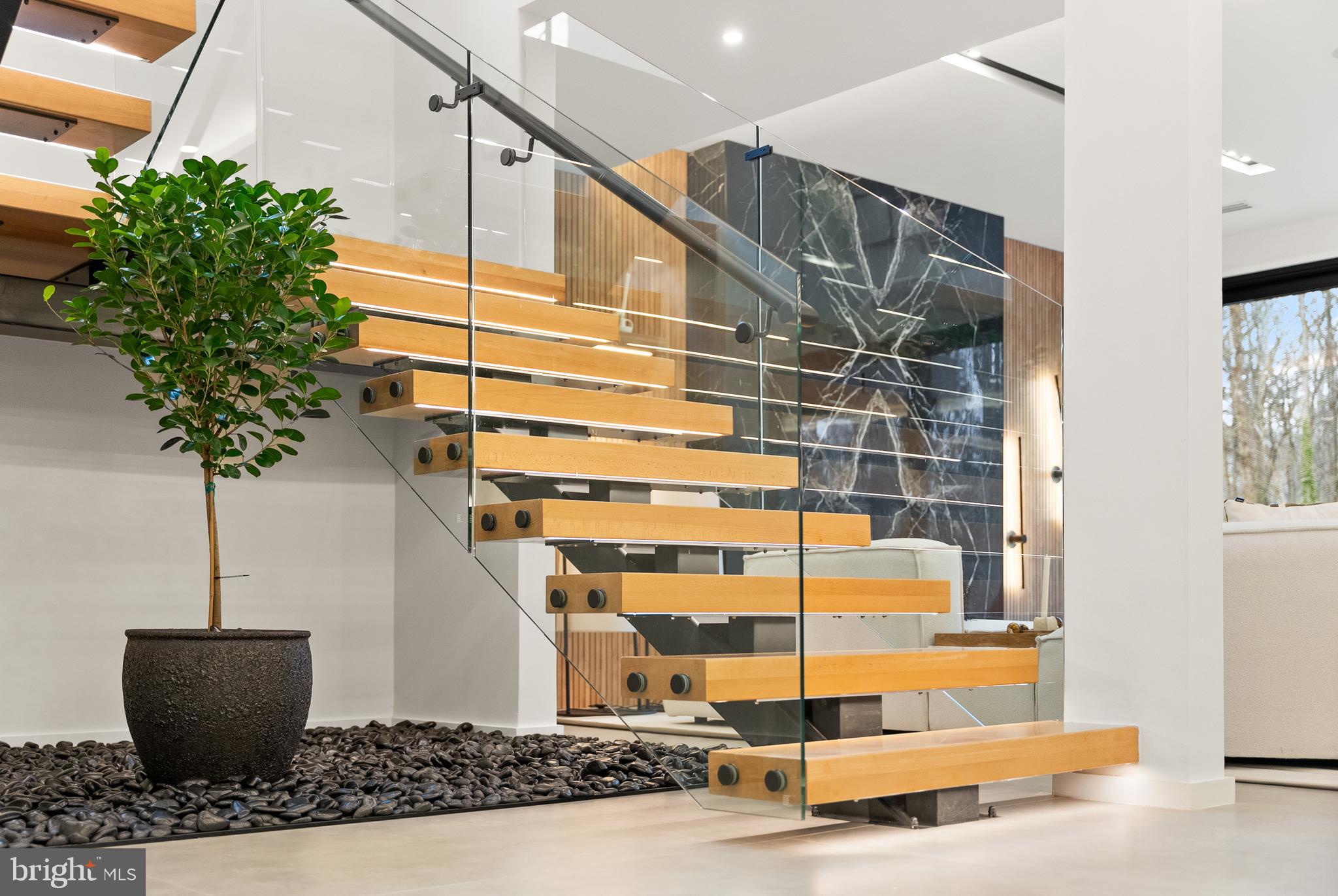 PINE RIDGE - Residential