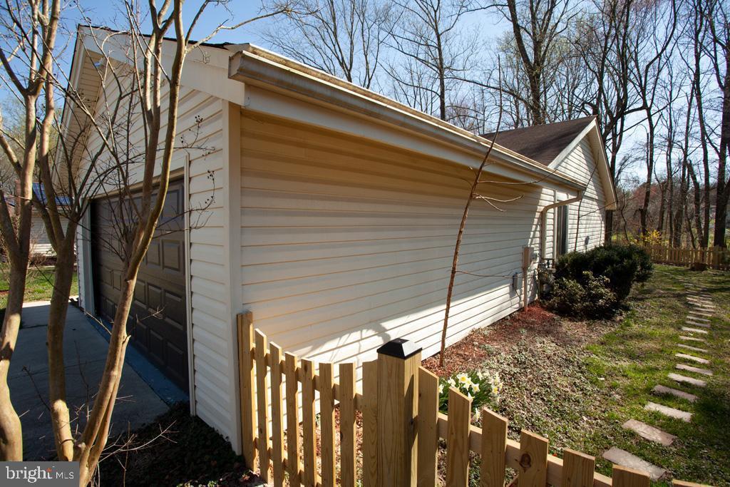 AQUARIUS AT BEL PRE - Residential Lease