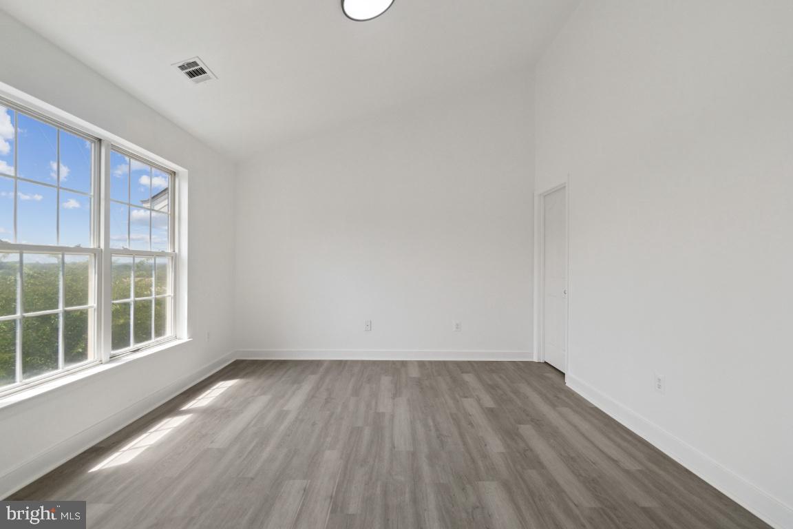 CATONSVILLE MEWS - Residential Lease