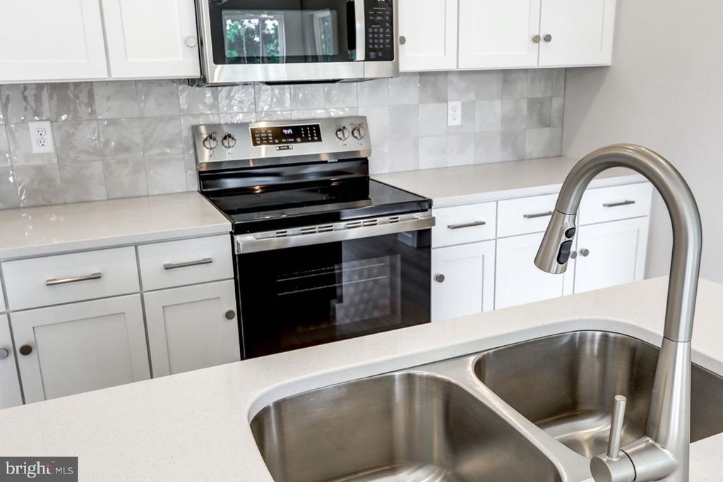 Photo of 116 Village Drive #008-04, Millersville, PA 17551 (MLS # PALA2050250)