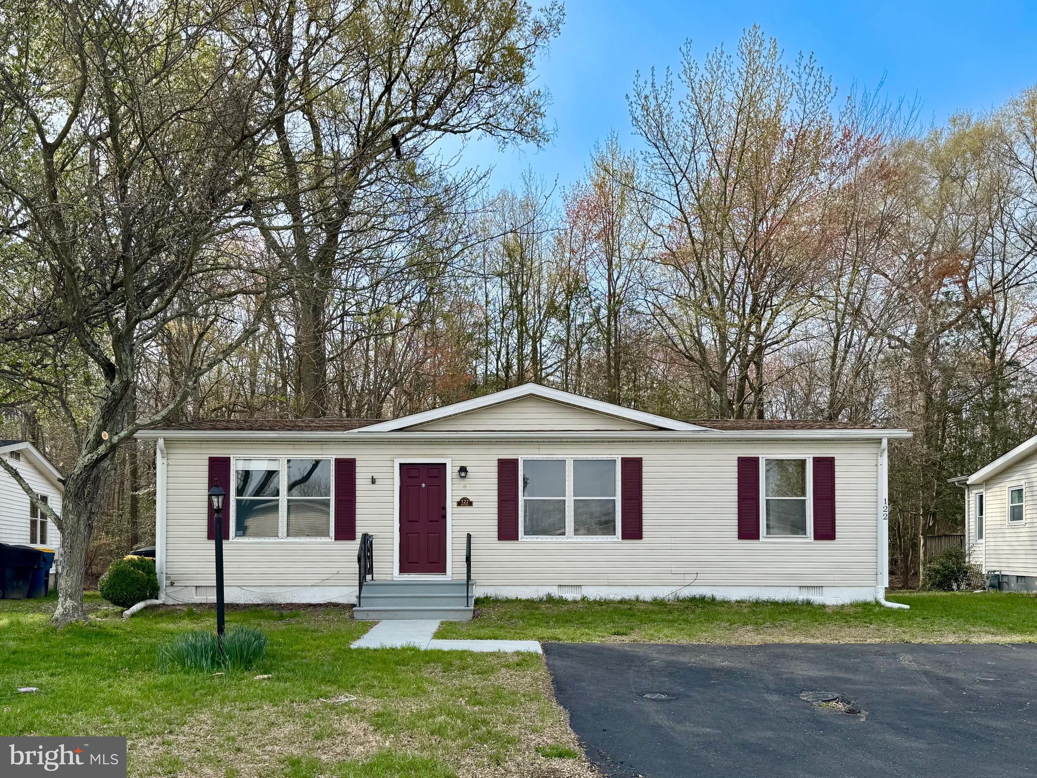 122 BETH PLACE