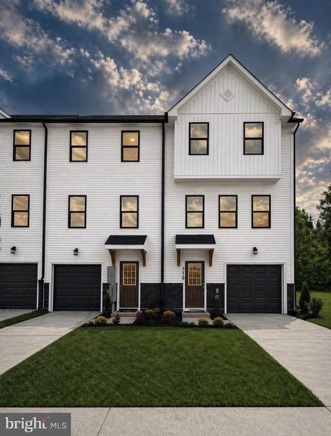 Townhouse For Sale - HOMESITE 244 Huntwell West Avenue<br/> RANSON, WV 25438
