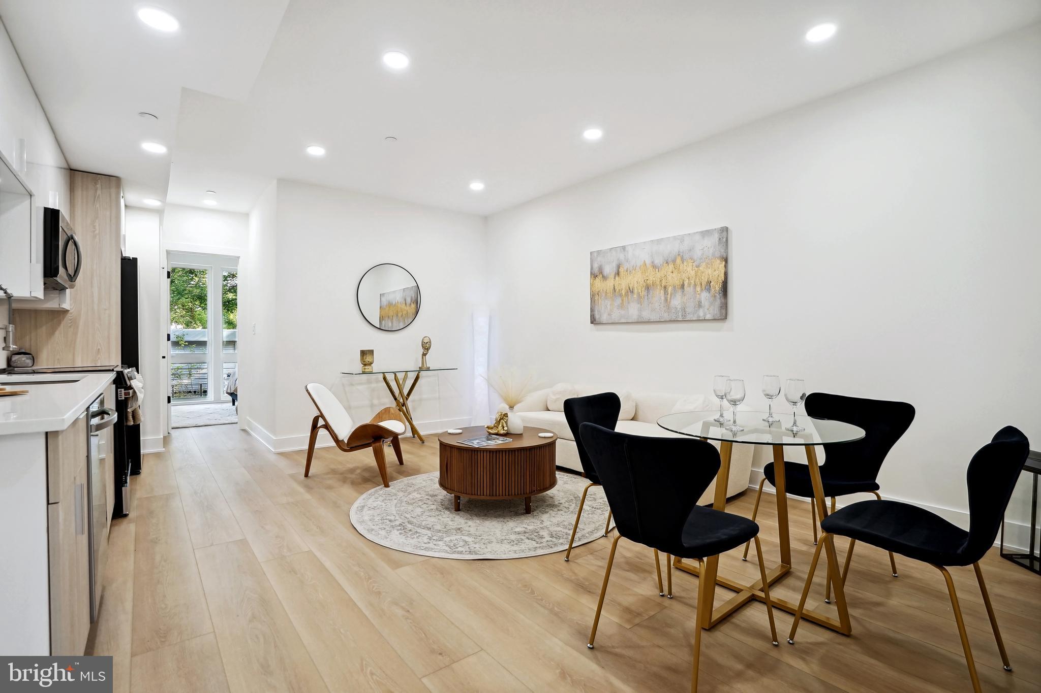 1372 BRYANT STREET NE 3