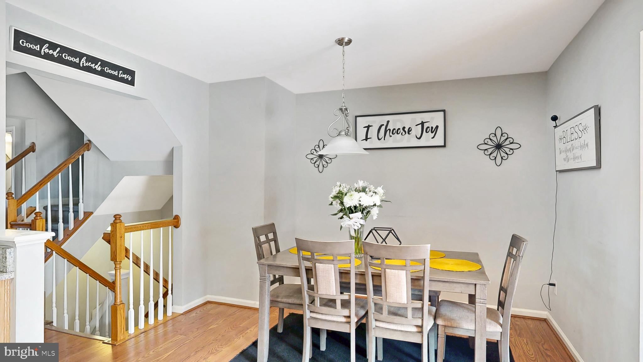 VICTORIAS LANDING - Residential