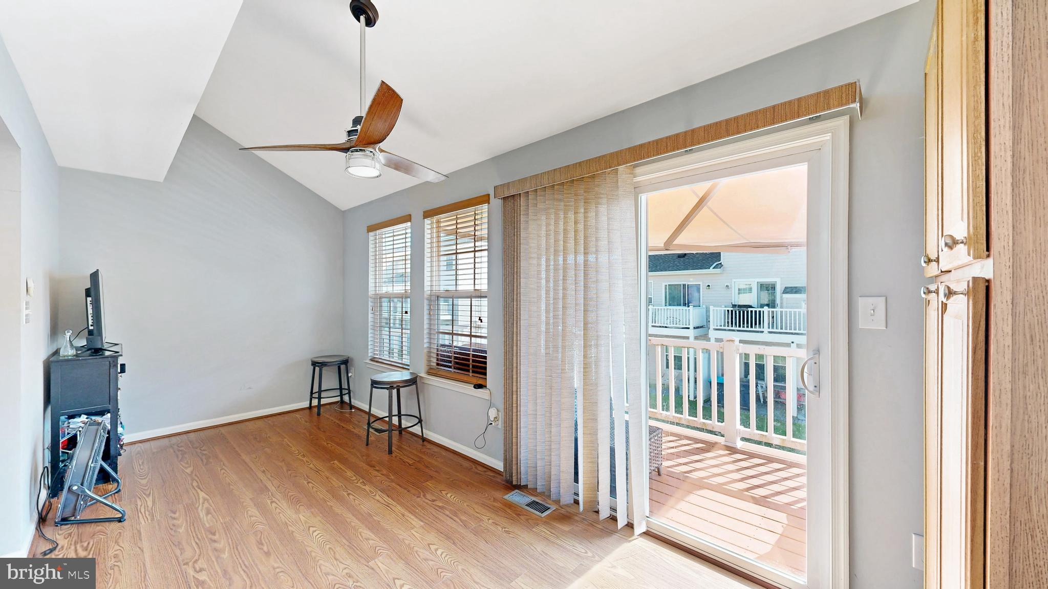 VICTORIAS LANDING - Residential