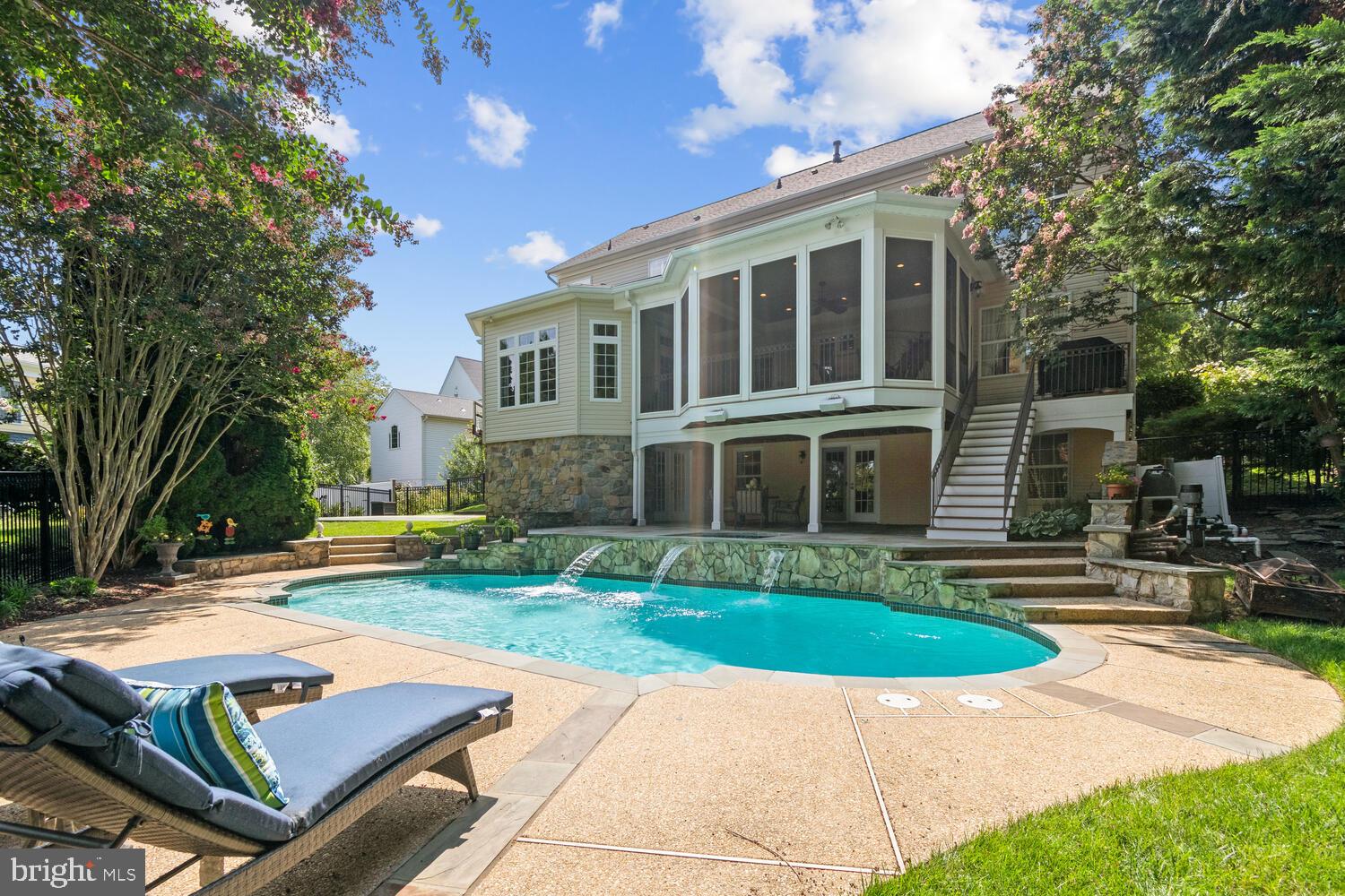 WOOTTONS MILL - Residential