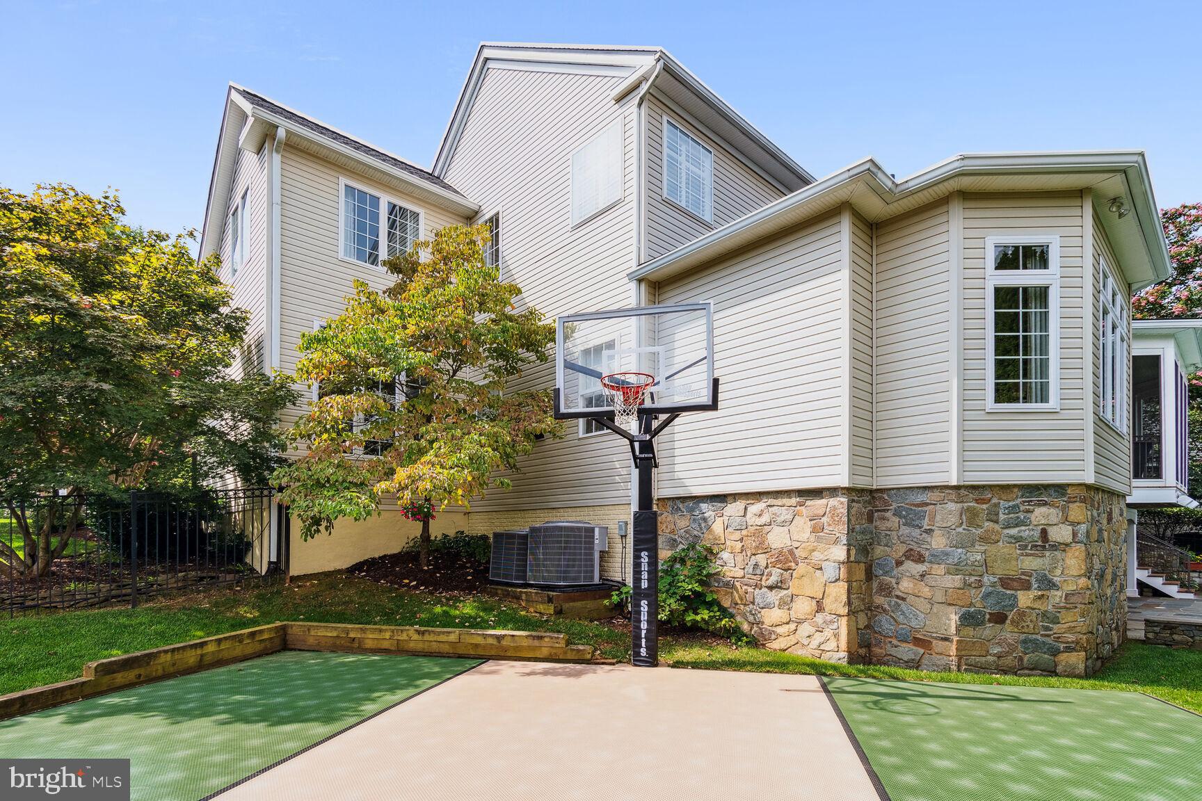 WOOTTONS MILL - Residential