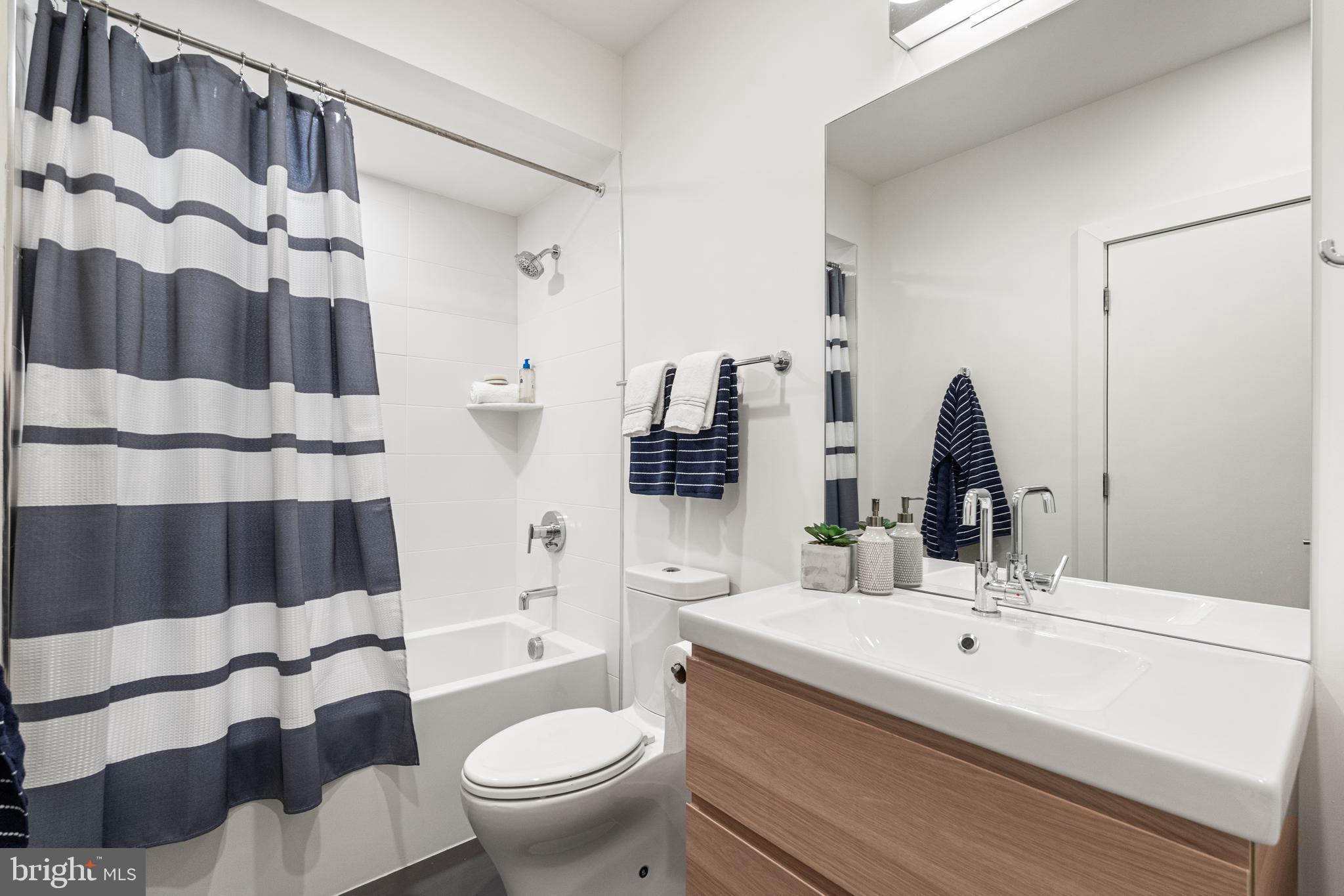 BERKSHIRE OAKWOOD - Residential