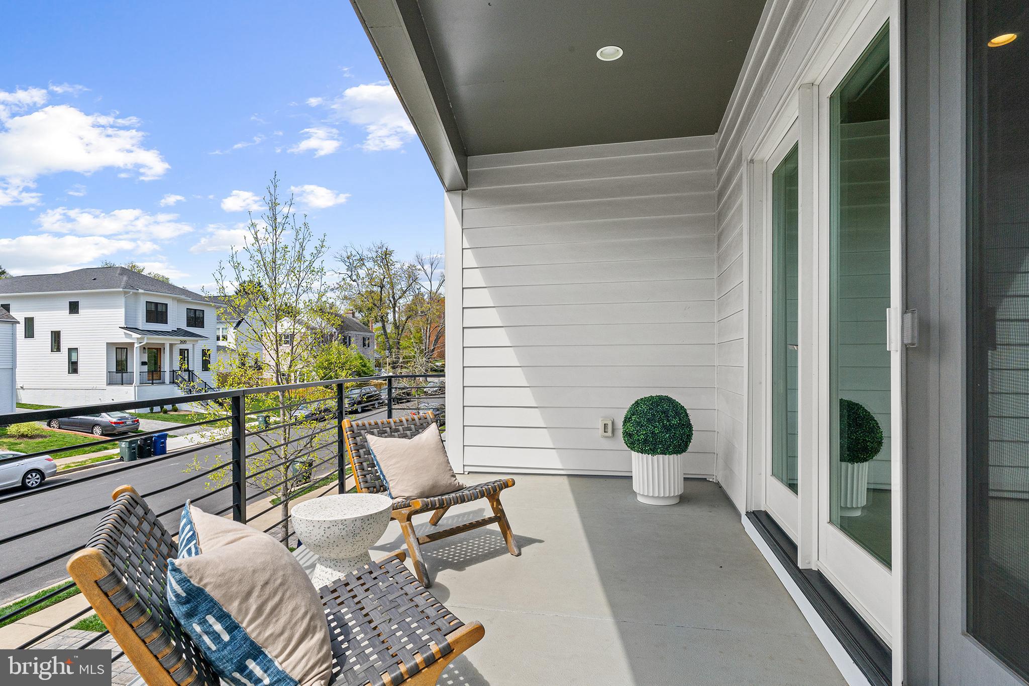 BERKSHIRE OAKWOOD - Residential